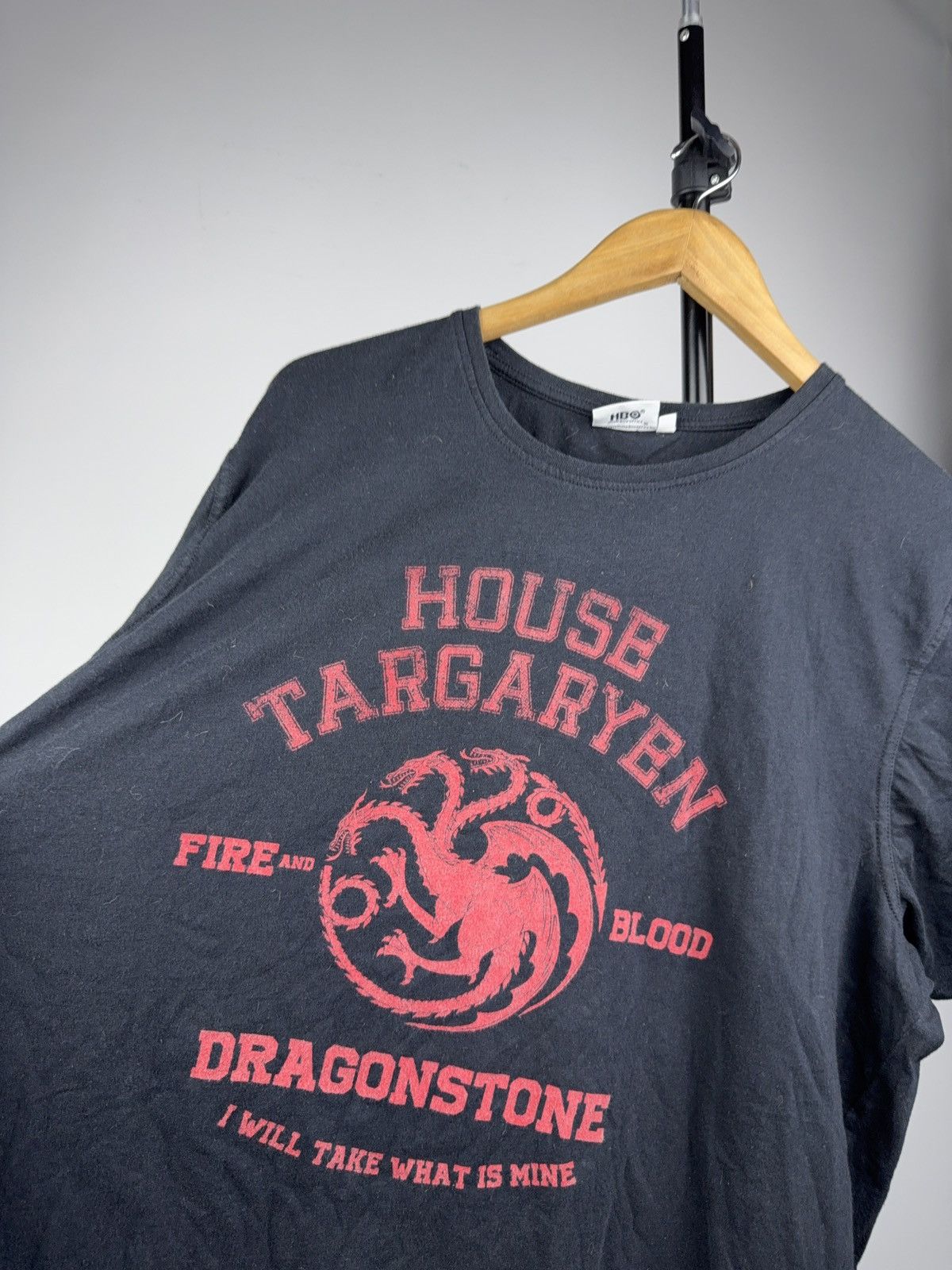 Vintage HBO Game of Thrones House Targaryen Fire and Blood ʼ19 Tee Size US L / EU 52-54 / 3 - 6 Thumbnail