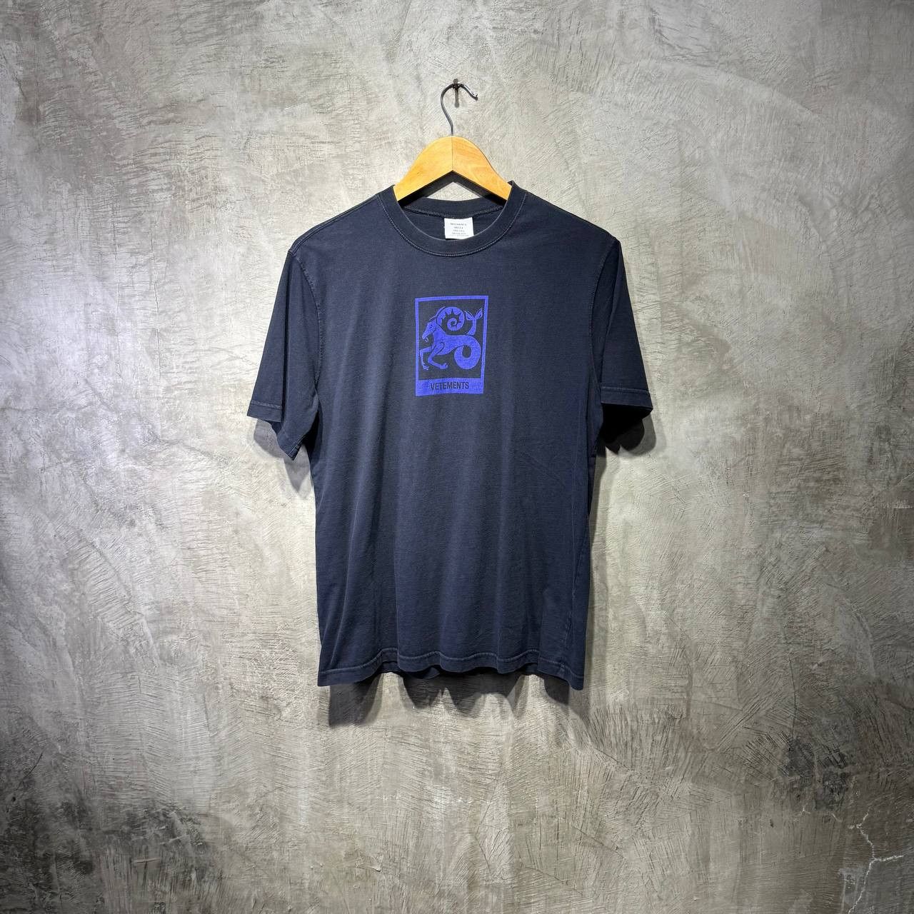 Vetements Vetements Capricorn tee Size US M / EU 48-50 / 2 - 1 Thumbnail