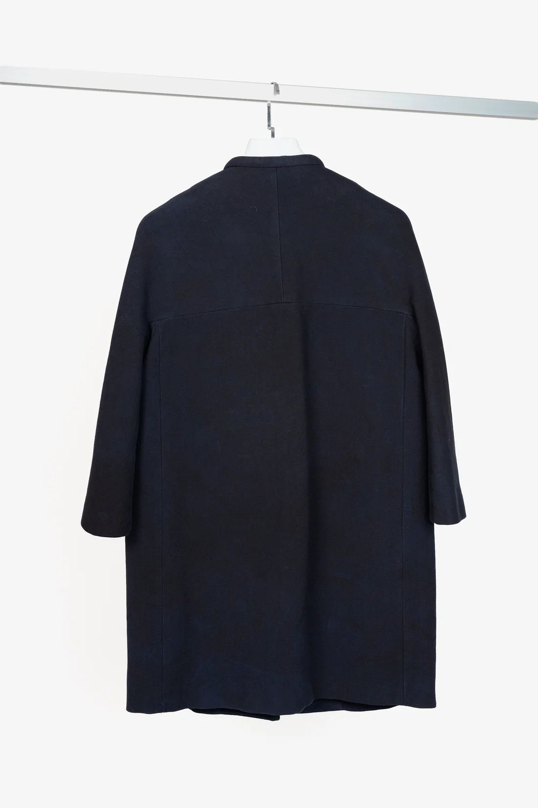 Shanghai Tang Shanghai Tang Navy Embroidered Leather-Applique Coat Size XS / US 0-2 / IT 36-38 - 2 Thumbnail