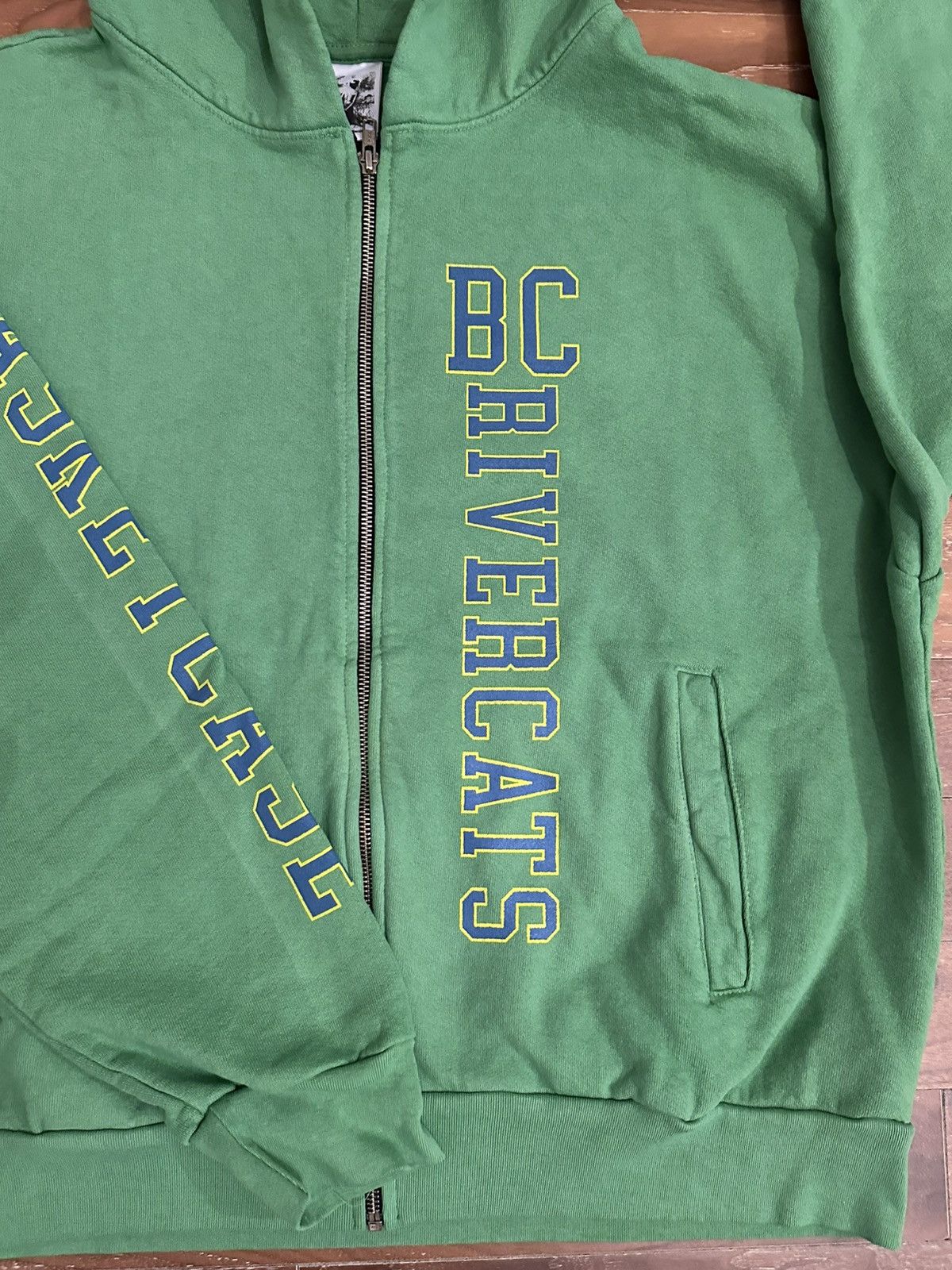 basketcase gallery Basketcase gallery zip up green rivercats hoodie Size US M / EU 48-50 / 2 - 3 Thumbnail
