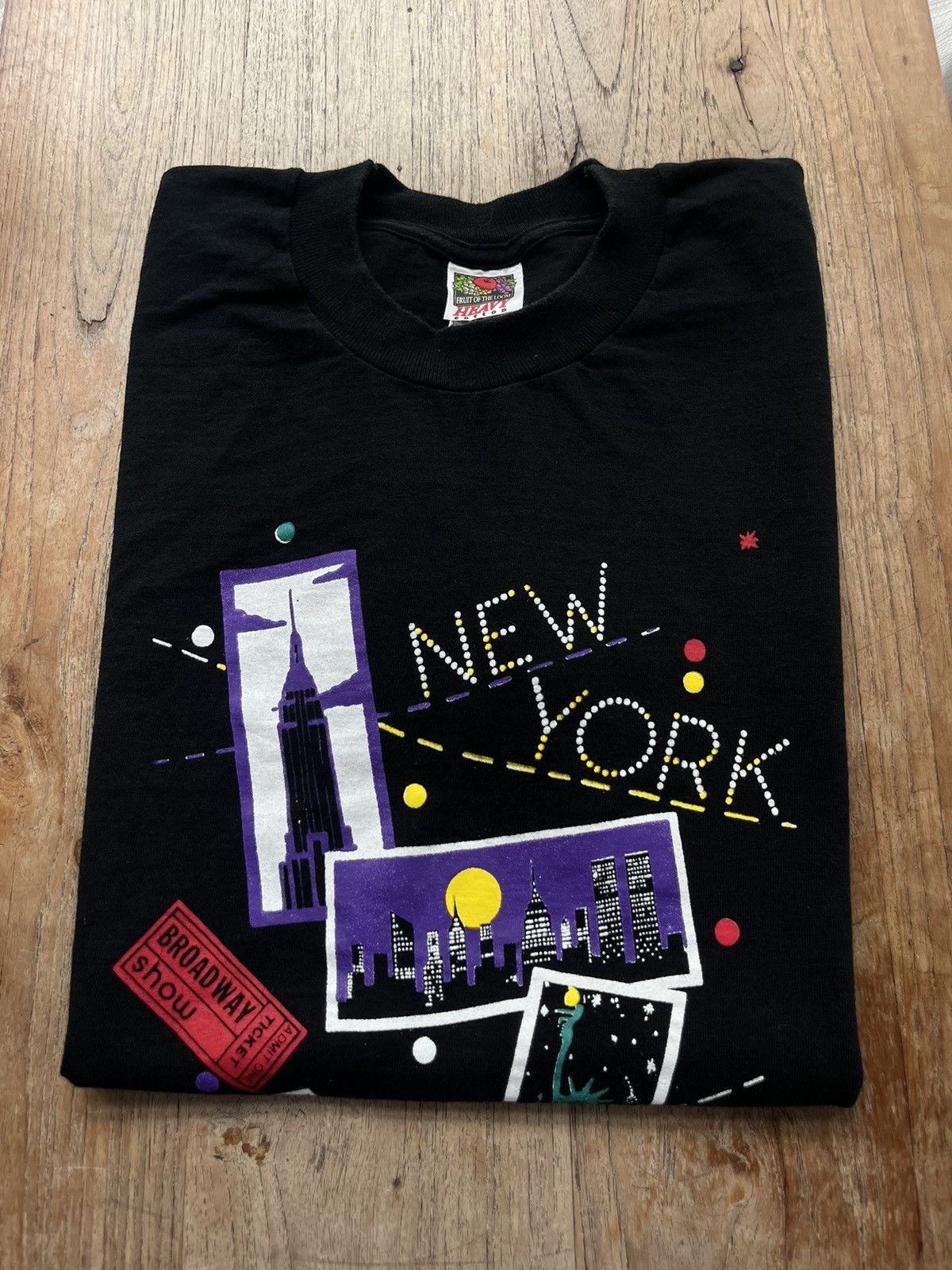 Vintage Vintage NEW YORK ART Design BROAD WAY 90’s Tshirt Size US M / EU 48-50 / 2 - 1 Thumbnail