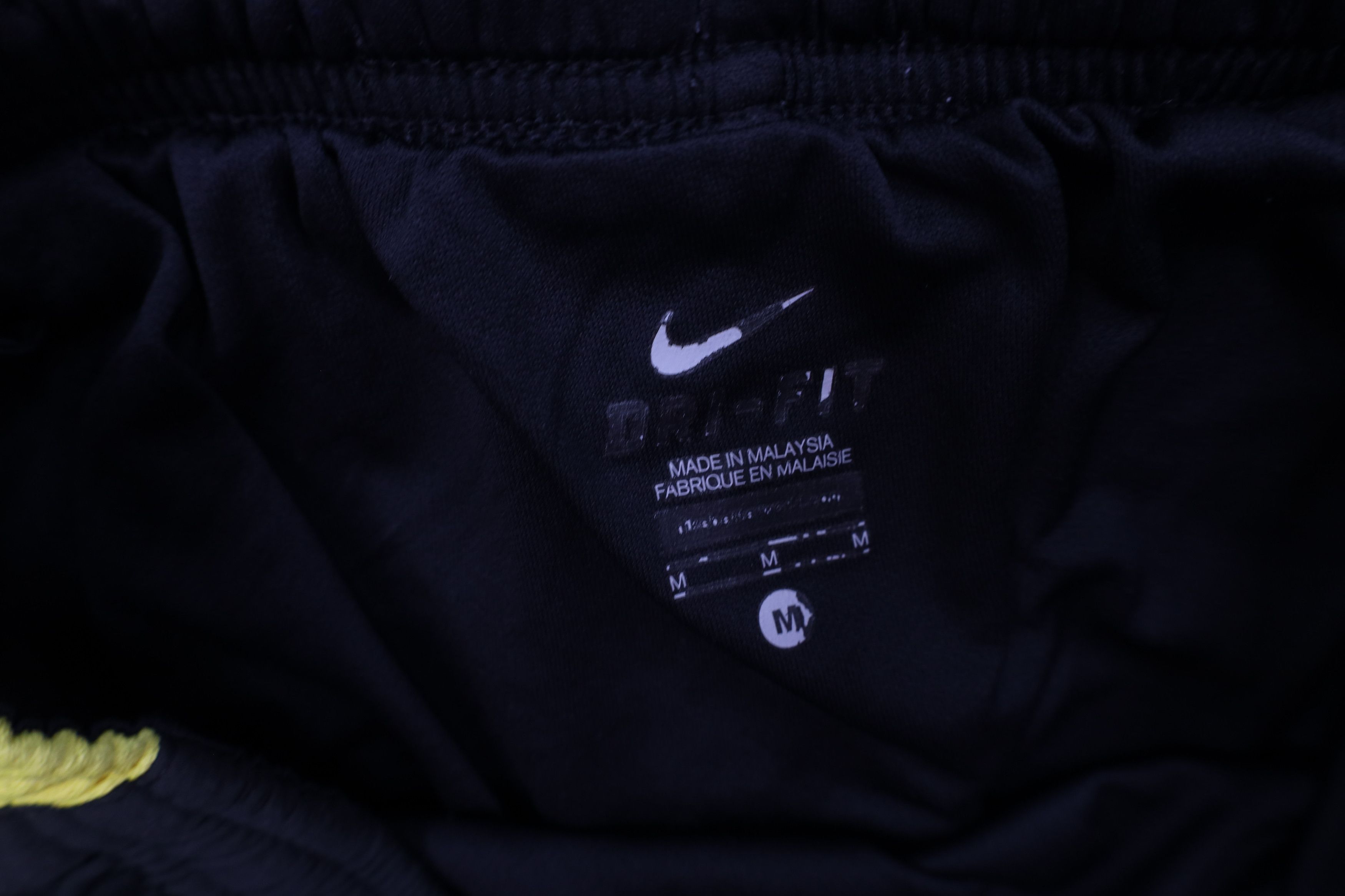 Nike Vintage Y2K Nike Mini Swoosh Reflective Lined Shorts Black Size US 32 / EU 48 - 8 Thumbnail