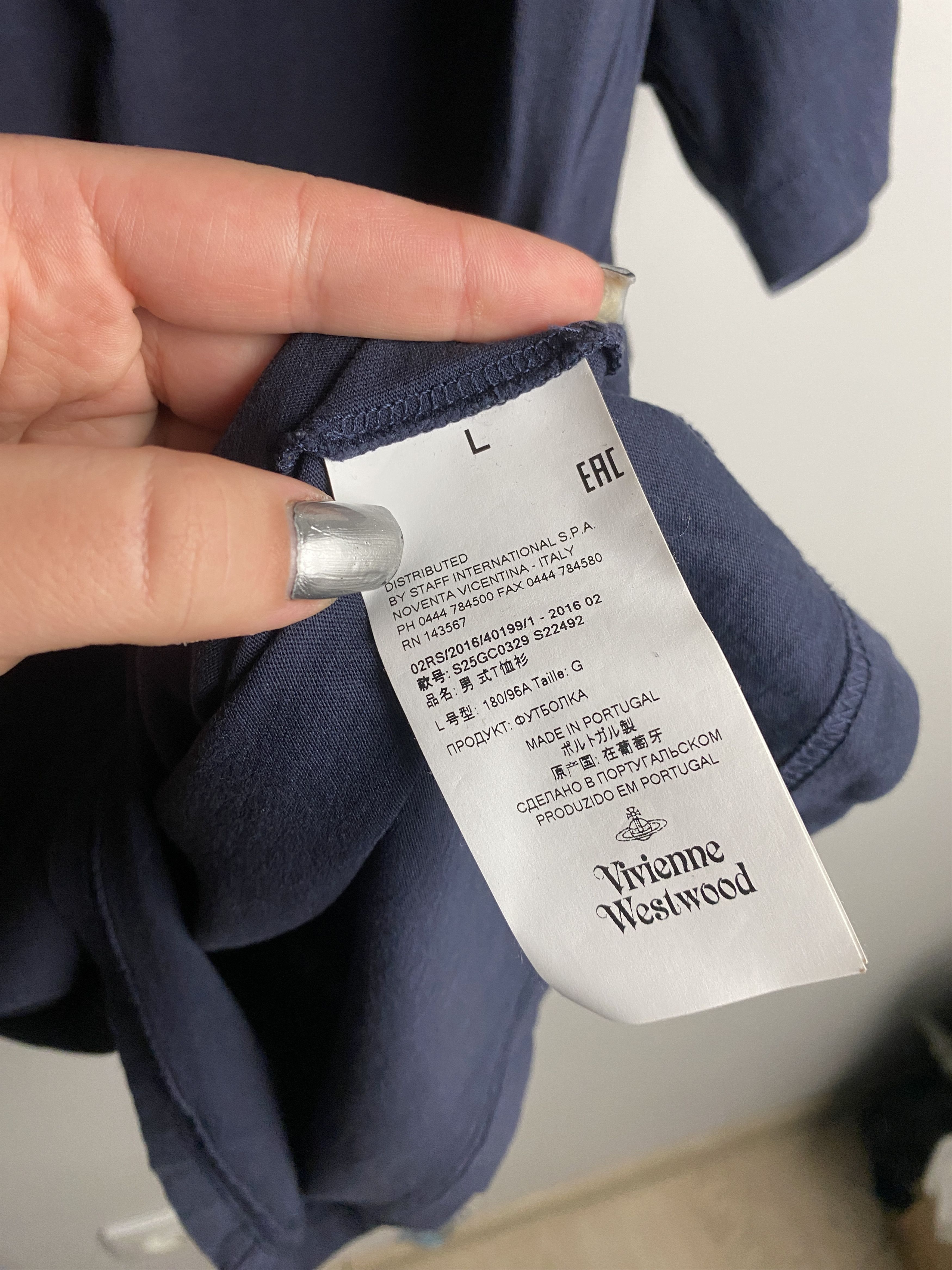 Vivienne Westwood Vivienne Westwood small logo t-shirt tee Size US L / EU 52-54 / 3 - 4 Thumbnail