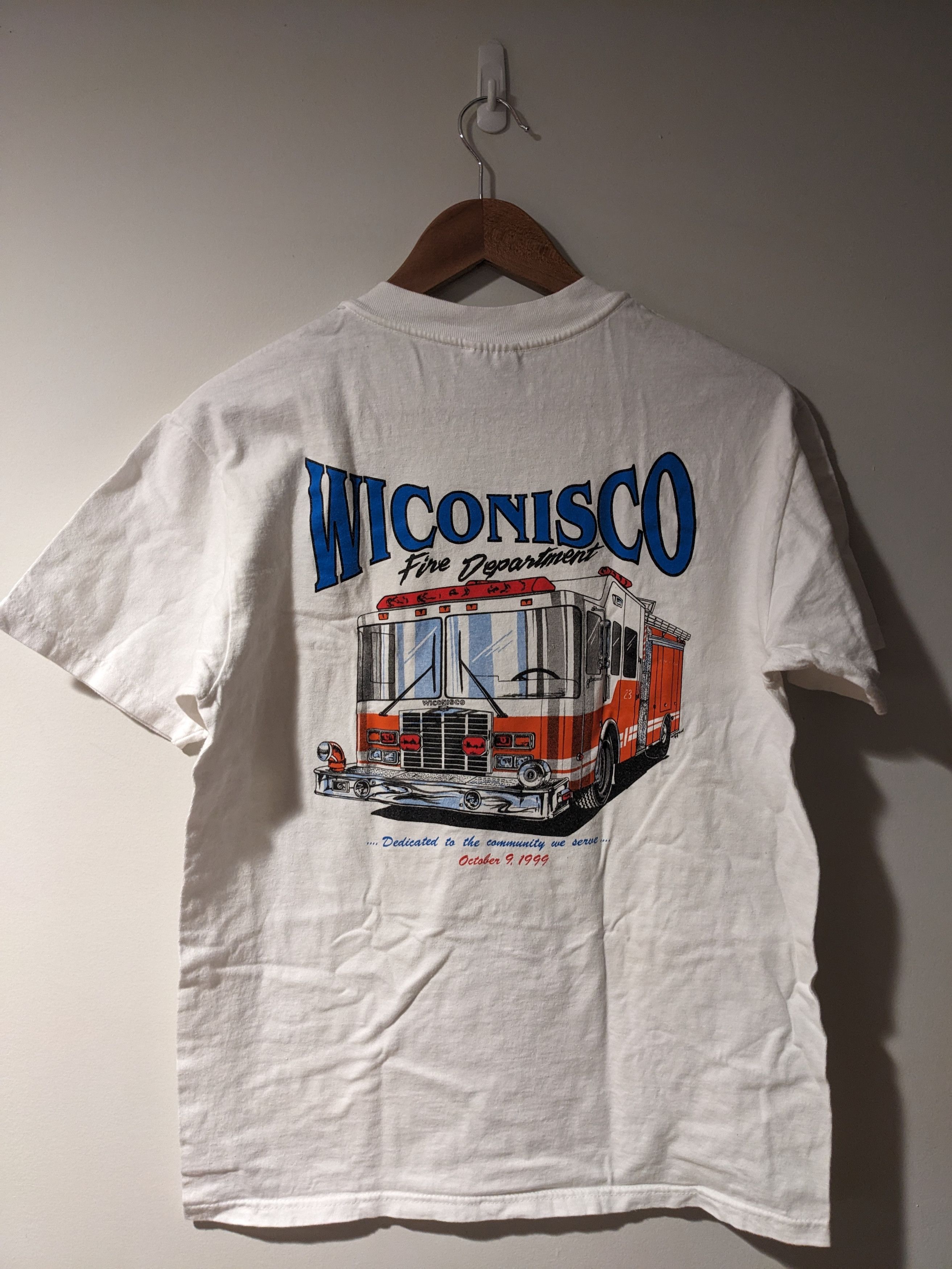 Arts & Science Vintage 1999 Fire Department Truck Wiconisco Medium T-Shirt Size US M / EU 48-50 / 2 - 1 Thumbnail