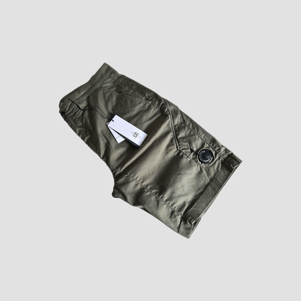 C.P. Company CP Company Bermuda Cargo Shorts Size US 35 - 1 Thumbnail