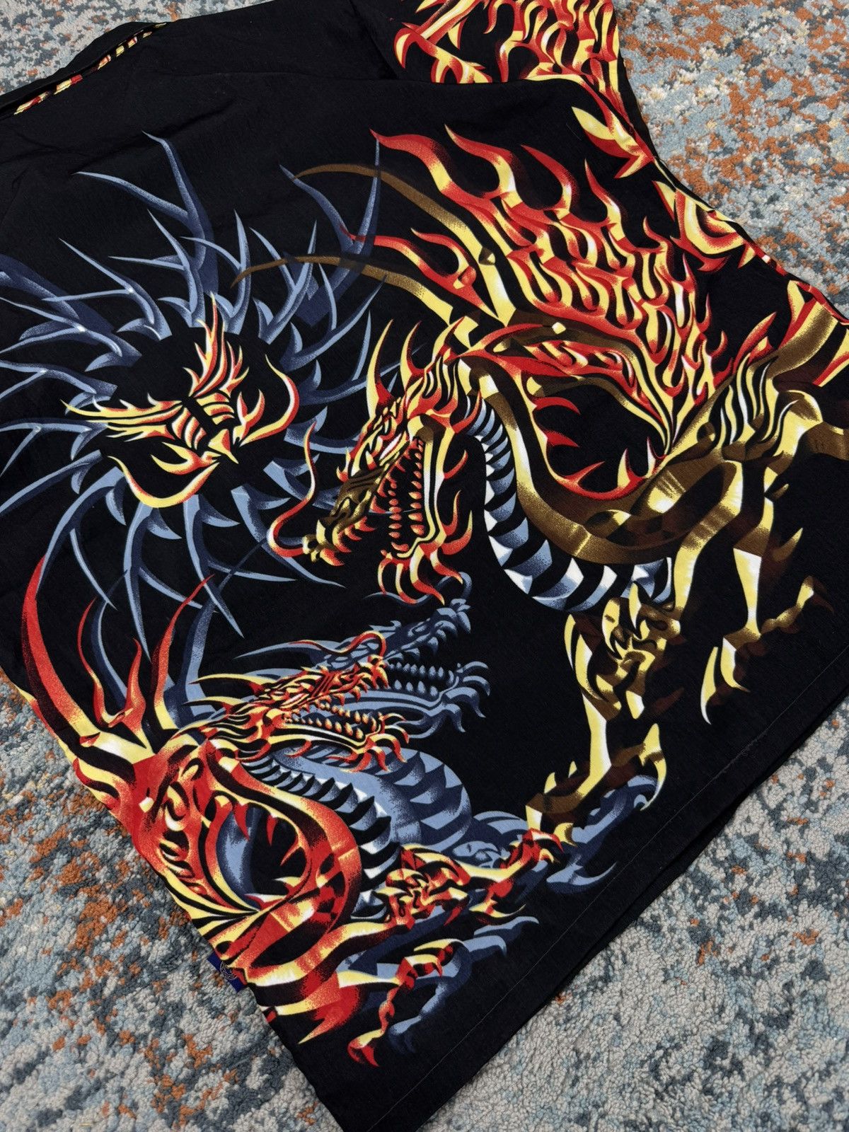 Vintage Vintage 90s Dragon tribal techno rave style short sleeve Size US L / EU 52-54 / 3 - 4 Thumbnail