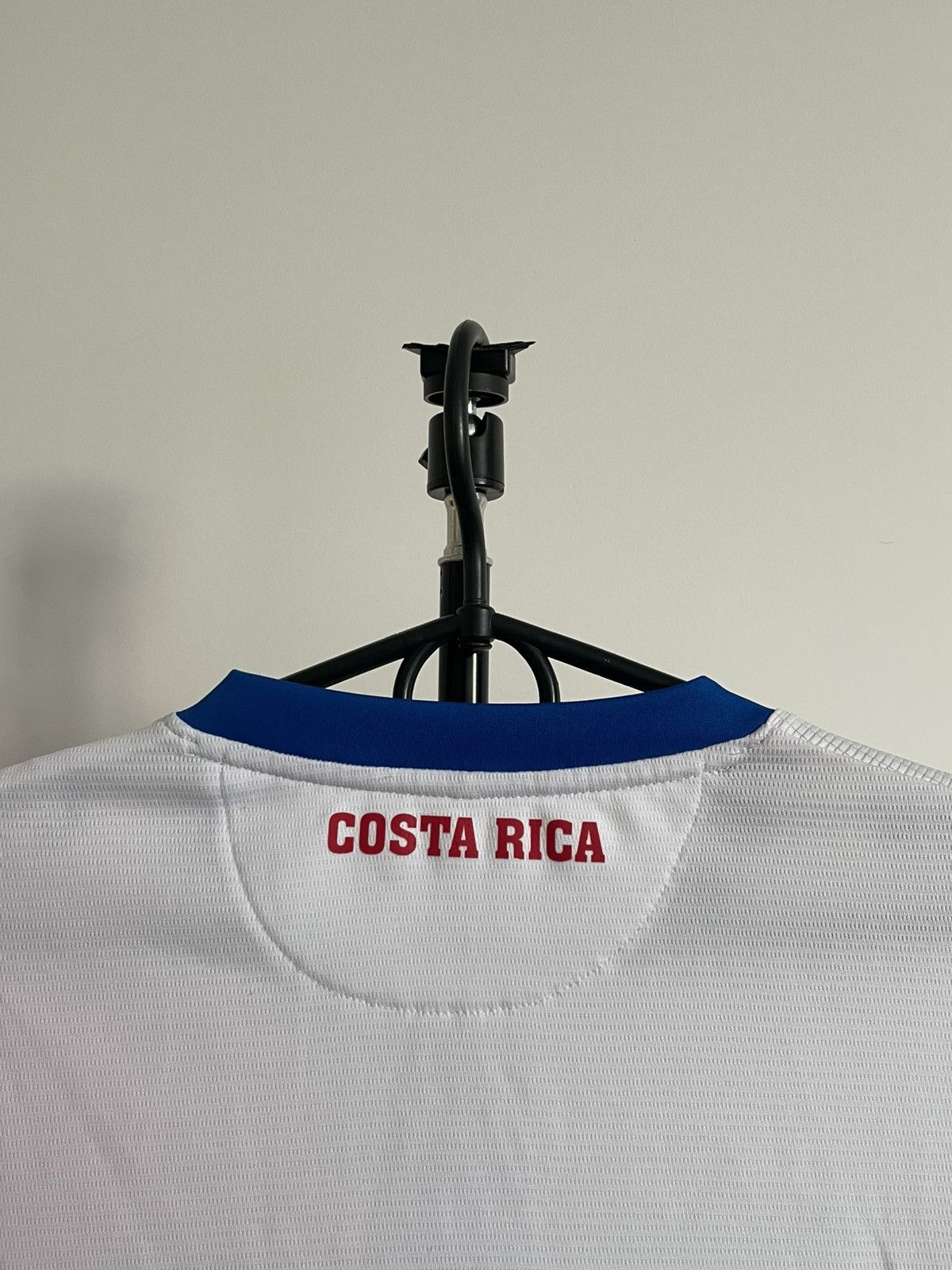 New Balance NEW BALANCE COSTA RICA 2016 2017 AWAY FOOTBALL SHIRT JERSEY Size US S / EU 44-46 / 1 - 4 Thumbnail