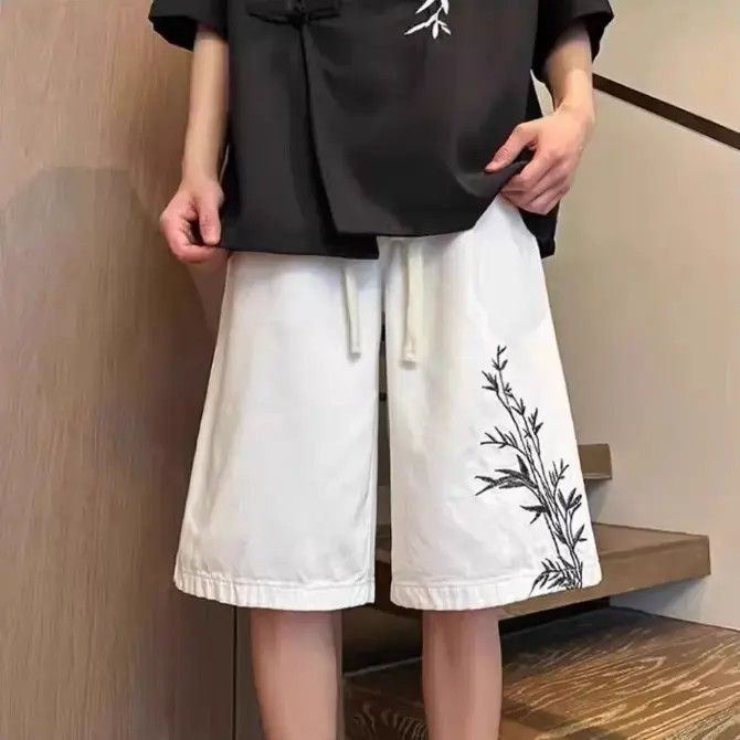 Japanese Brand Loose casual embroidered denim shorts Size US 32 / EU 48 - 1 Thumbnail
