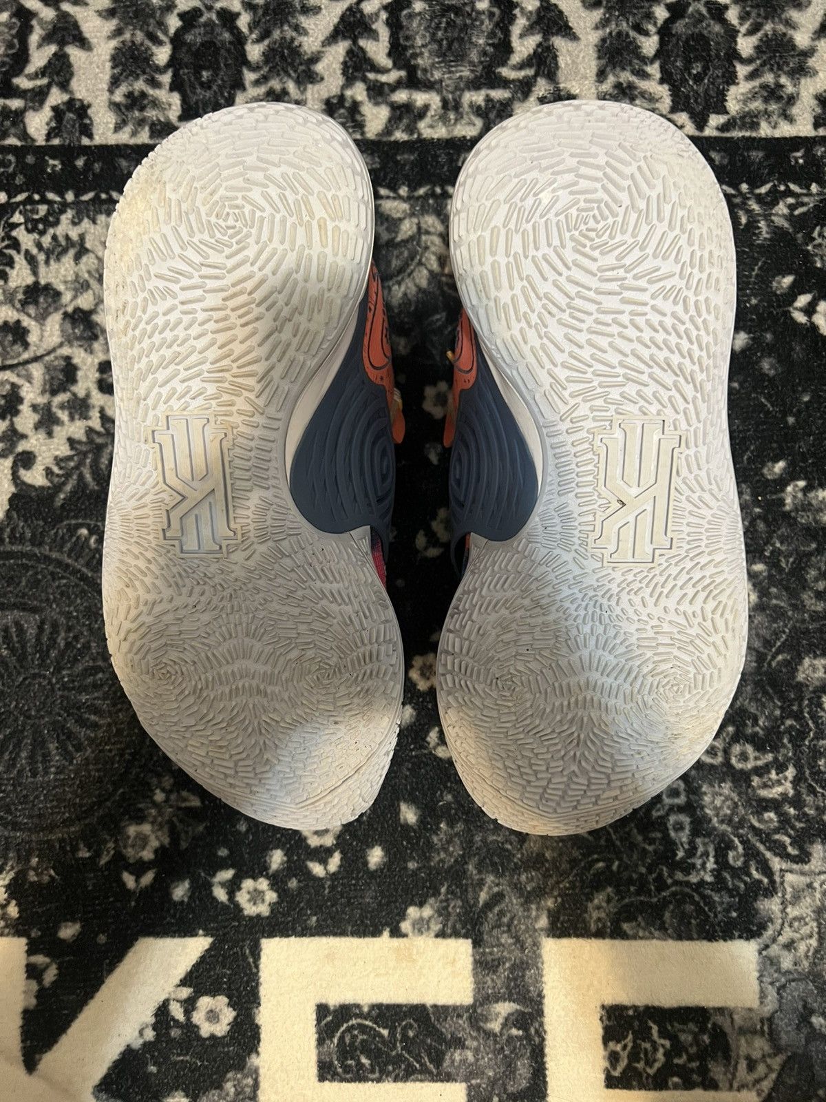 Nike KYRIE LOW 3 "TIE-DYE" Size US 10 / EU 43 - 6 Thumbnail