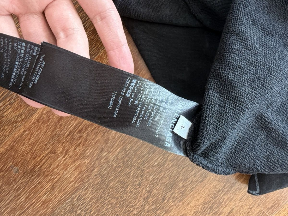 Balenciaga Balenciaga Distressed Paris Moon Hoodie — Size S (EU 48-50) Size US S / EU 44-46 / 1 - 8 Thumbnail
