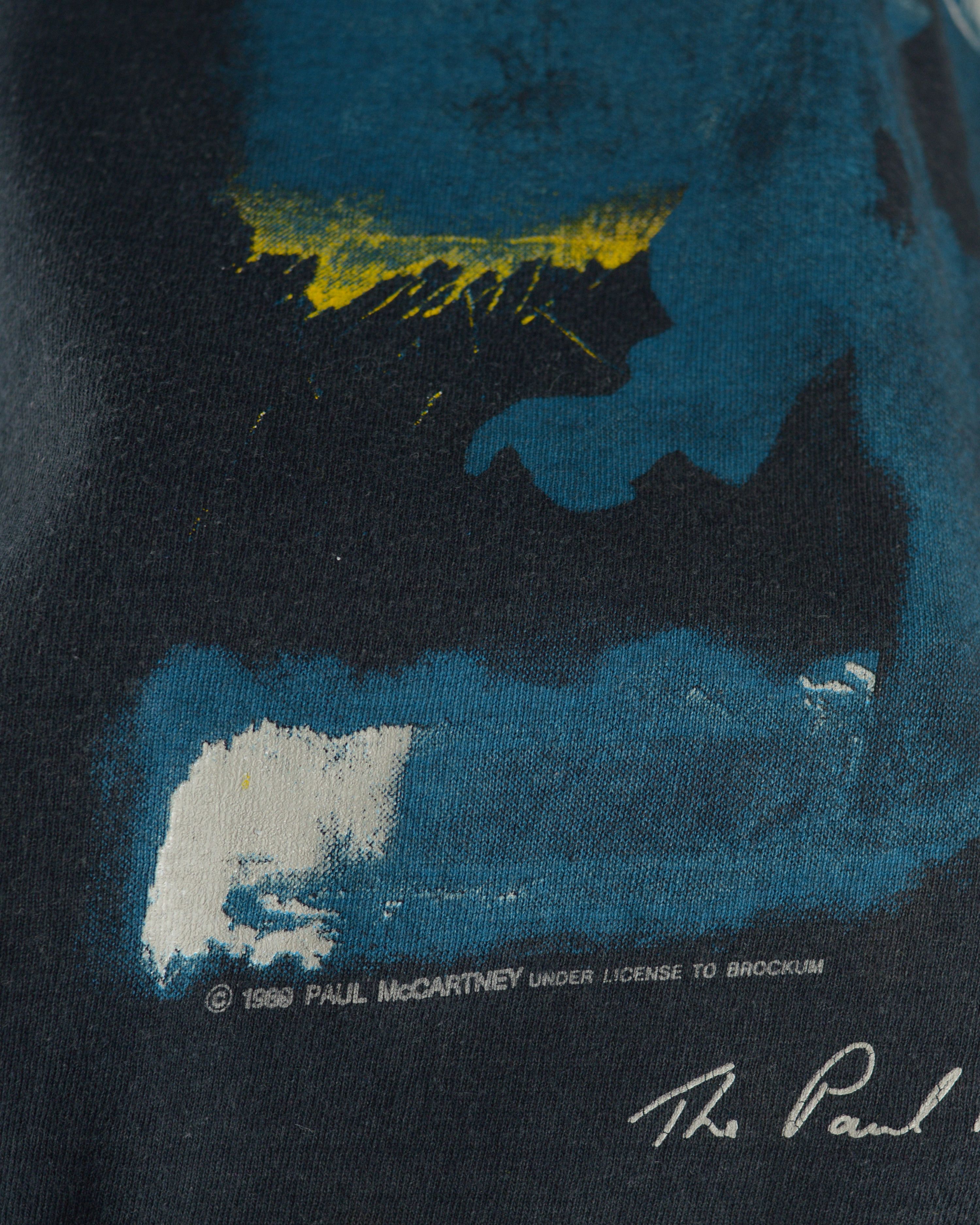 Vintage Vintage Paul McCartney World Tour 89/90 1988 t shirt Size US L / EU 52-54 / 3 - 4 Thumbnail