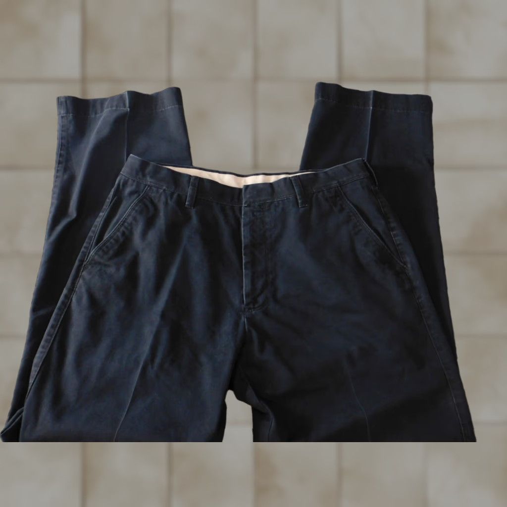 Haggar Haggar Pants 32x31 Brown Chino Straight Classic Fit Men Regular Pants Size US 32 / EU 48 - 1 Thumbnail