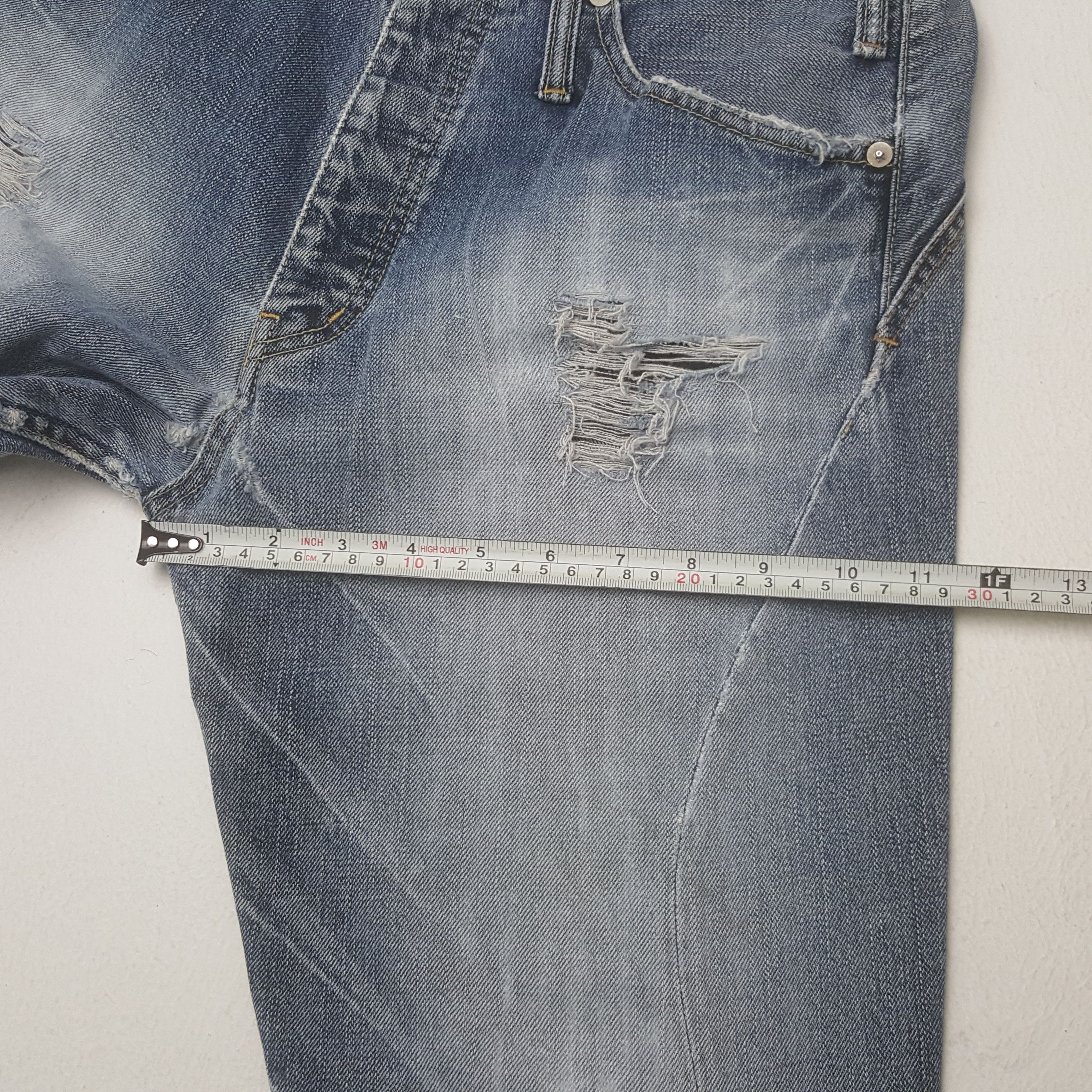 Le Grande Bleu (L.G.B.) Vintage L.G.B. Le Grande Bleu Japanese Distressed Denim Jean Size US 31 - 12 Thumbnail