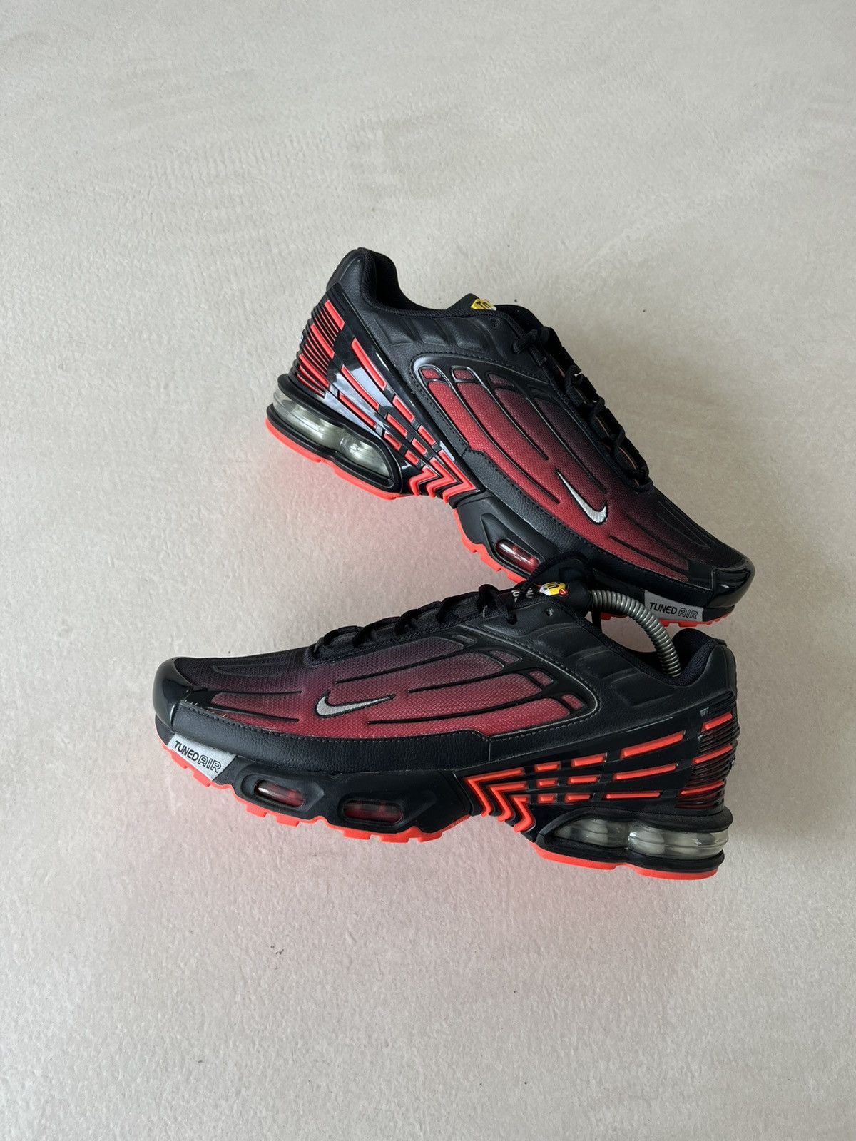 Nike Nike Air Max Plus TN3 Deadpool CT1693-002 Tuned Radiant Red Size US 9 / EU 42 - 1 Thumbnail