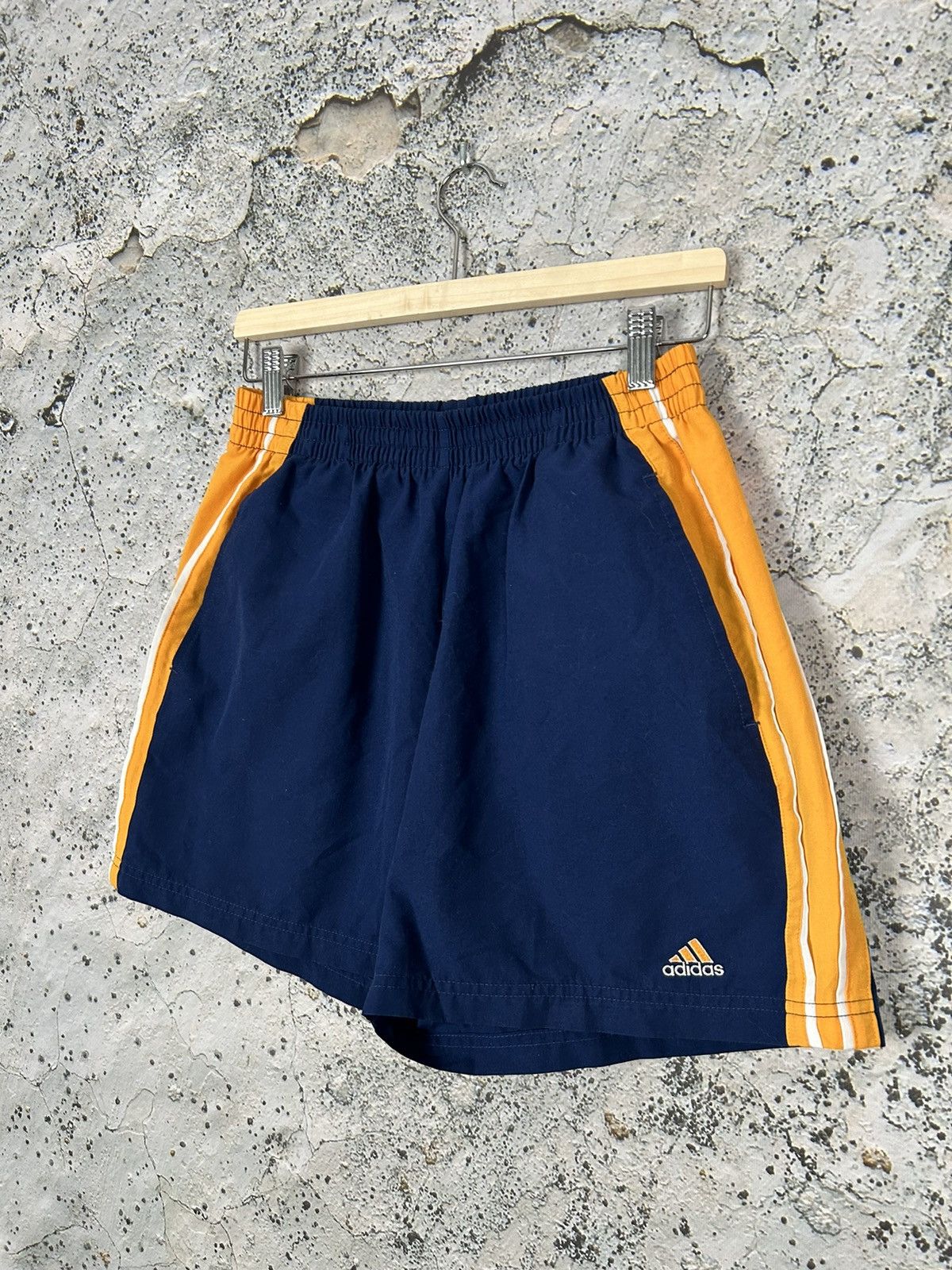 Adidas Vintage 90s Adidas Sportswear Shorts Football Hype Rare Size US 32 / EU 48 - 2 Thumbnail