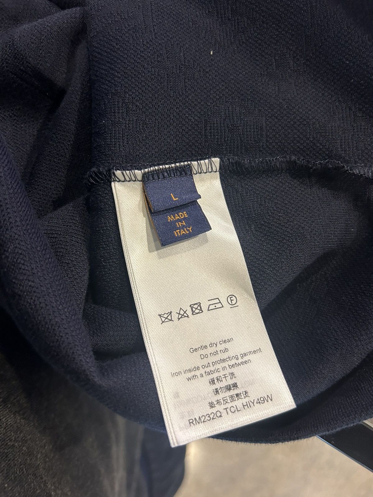 Louis Vuitton Navy blue louis vuitton pocket shirt Size US XL / EU 56 / 4 - 4 Thumbnail