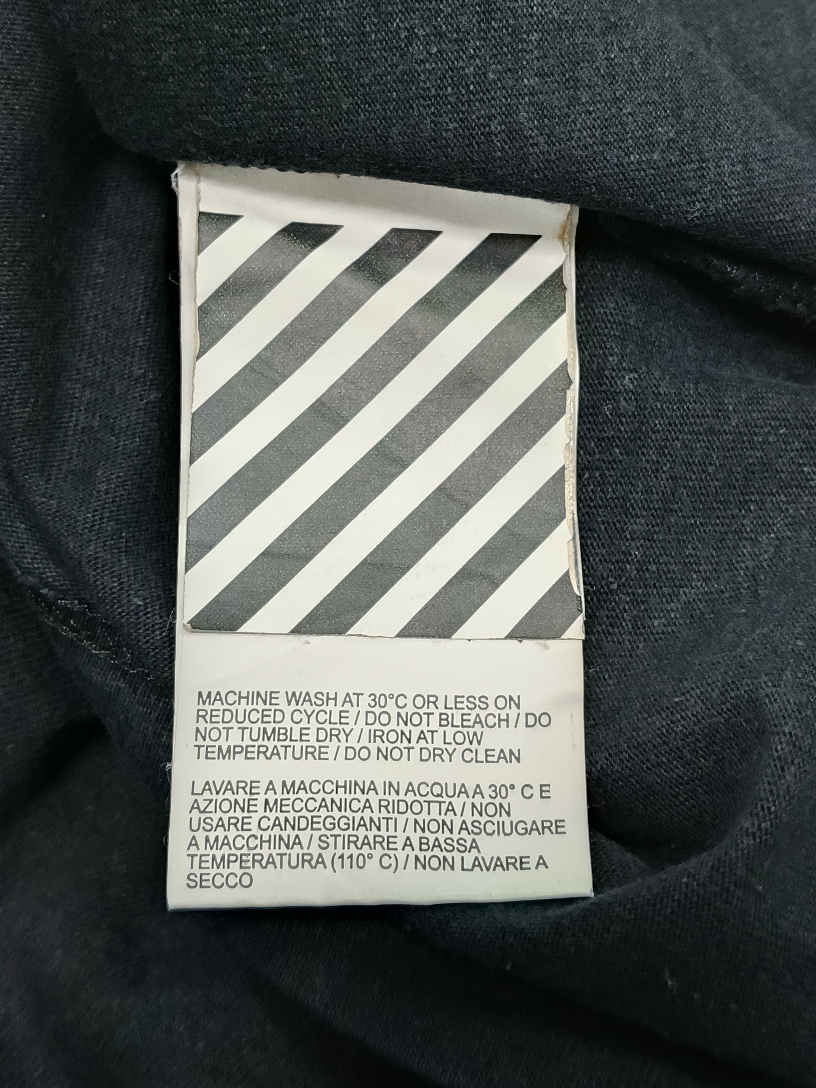 Off-White Mariana De Silva Painting T.Shirt Size US L / EU 52-54 / 3 - 12 Thumbnail
