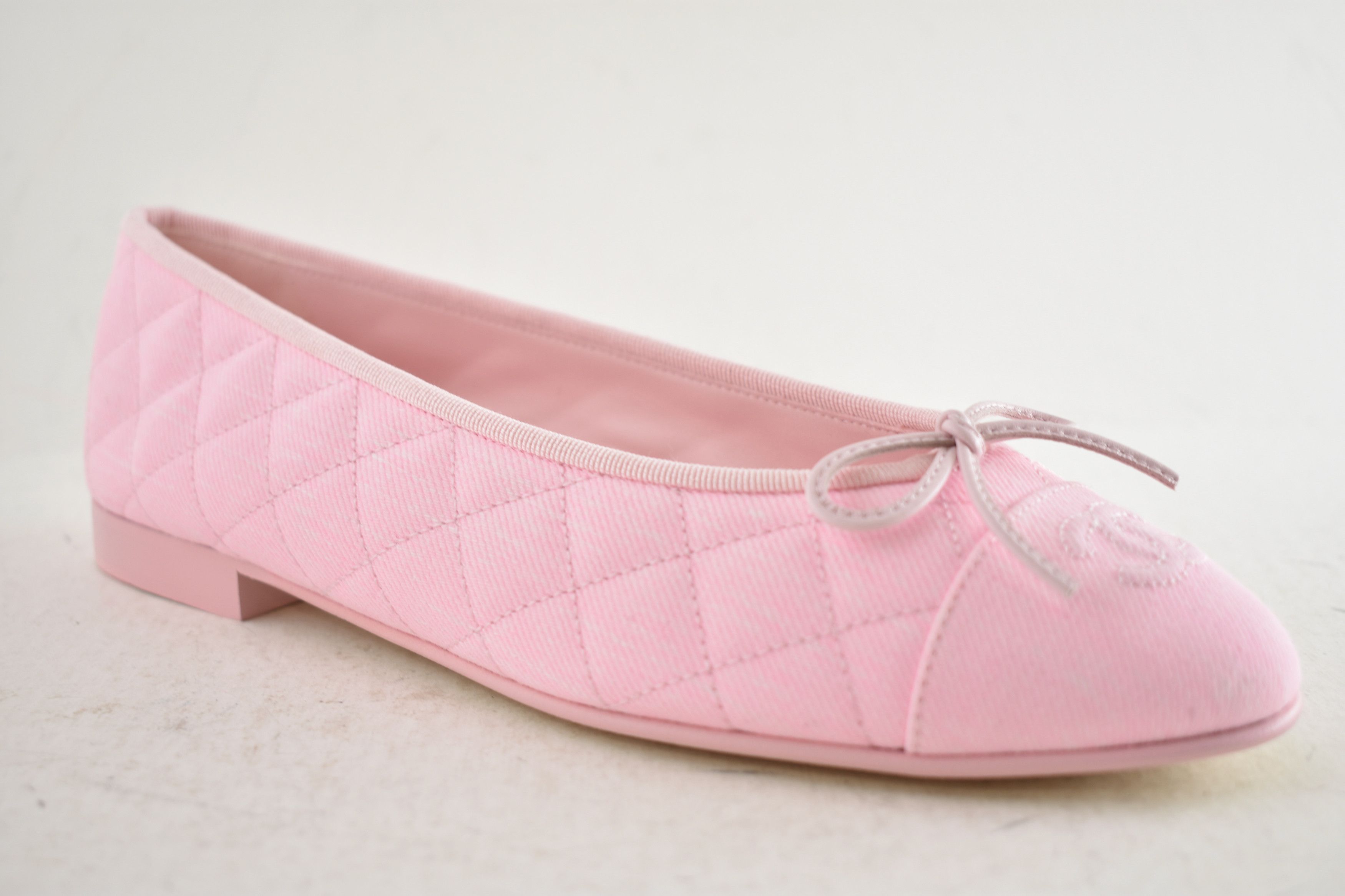 Chanel 26P Denim Quilted CC Logo Bow Tie Ballet Ballerina Flat 37 Size US 7 / IT 37 - 8 Thumbnail