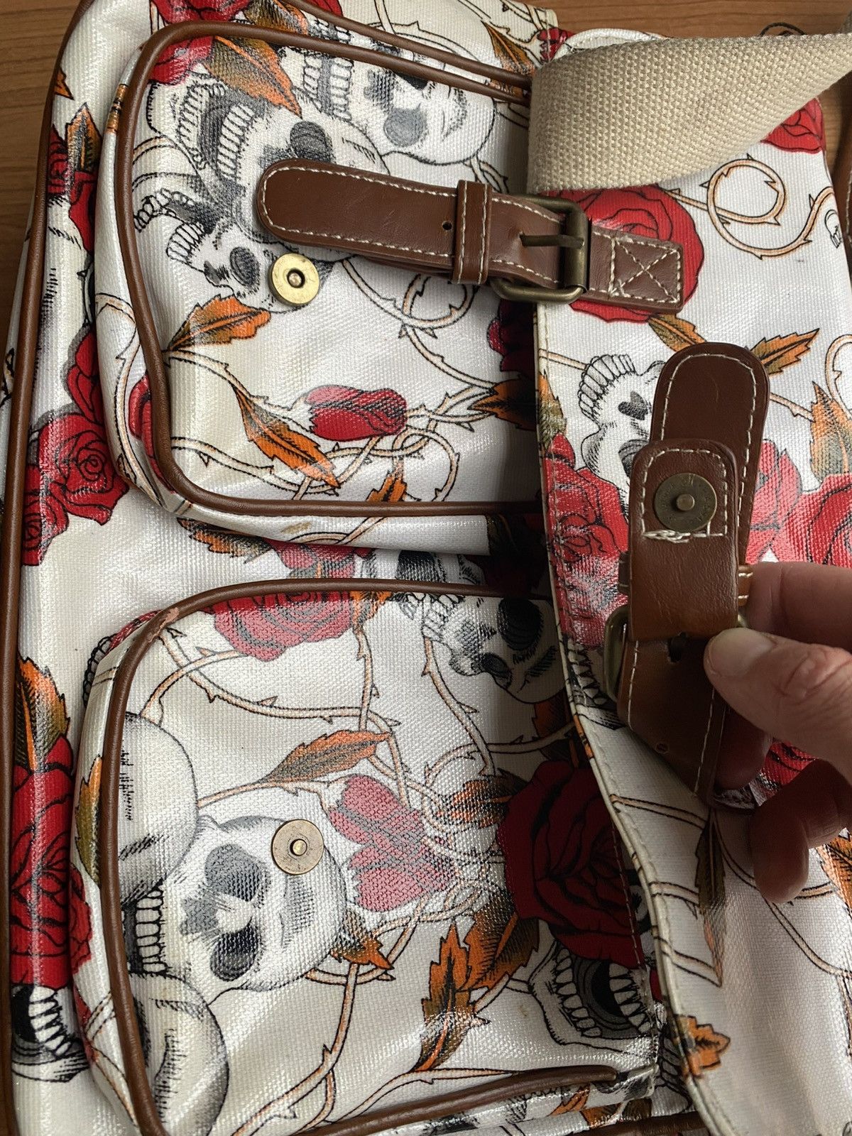 Other Vintage Skulls & Roses Messenger Bag Size ONE SIZE - 7 Thumbnail