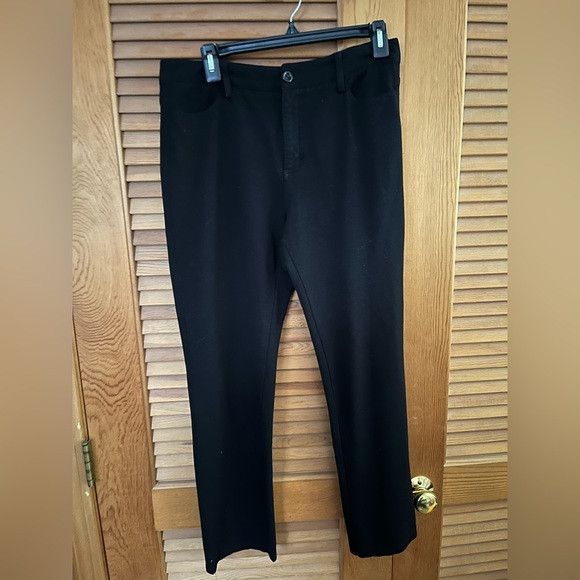 Other NYDJ Not Your Daughters Jeans in black size 8 Size 30" / US 8 / IT 44 - 1 Thumbnail