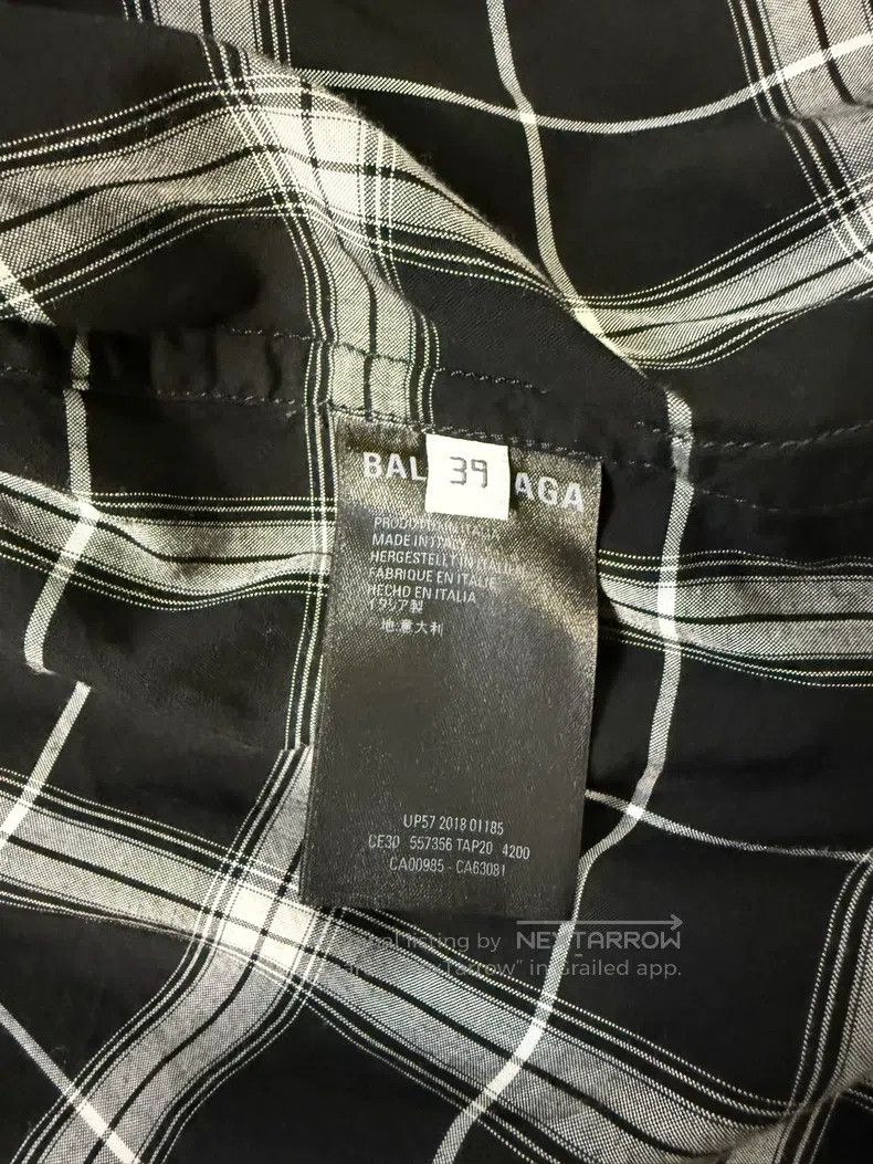 Balenciaga Balenciaga size 39 Distressed denim shirt Size US XS / EU 42 / 0 - 4 Thumbnail