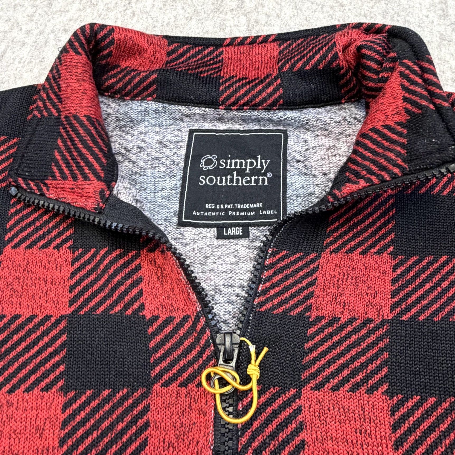 Vintage Simply Southern Sweater Womens Large Red Plaid Gray Quarter Zip Pullover Size L / US 10 / IT 46 - 5 Thumbnail