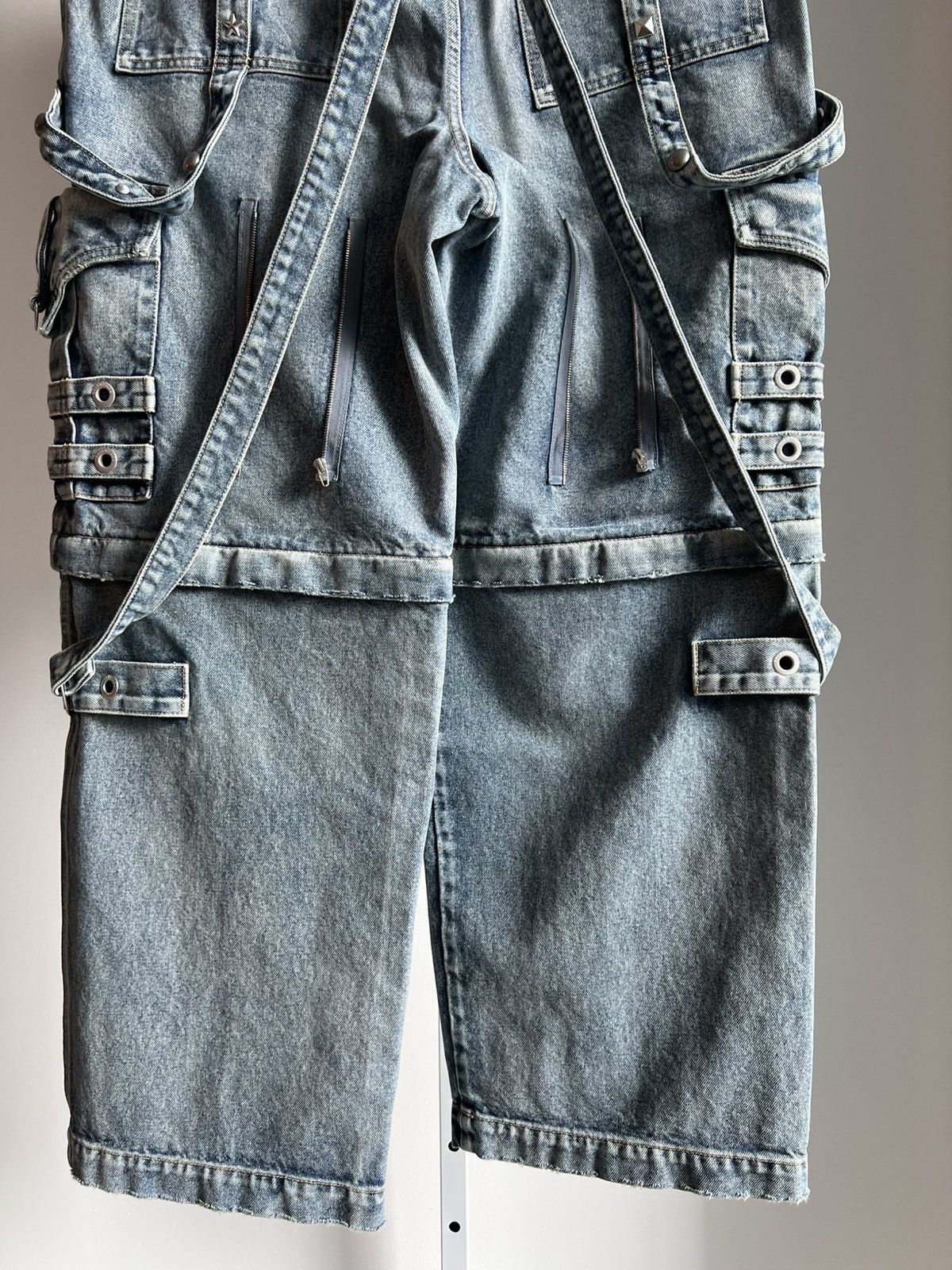 Balenciaga BALENCIAGA SPRING 22 ‘CLONES’ RAVER BAGGY DENIM PANTS Size US 33 - 16 Thumbnail