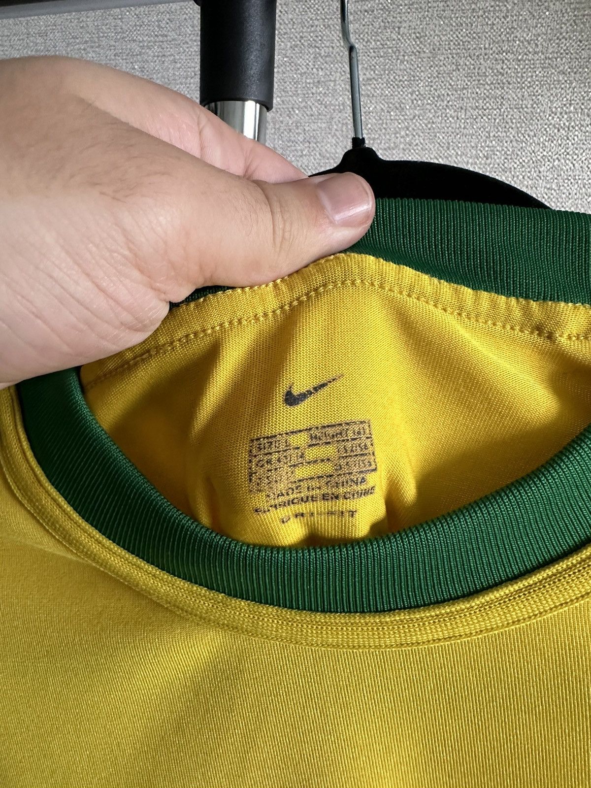 Nike 2000 Nike Brazil Vintage Home Soccer Jersey Size US L / EU 52-54 / 3 - 9 Thumbnail