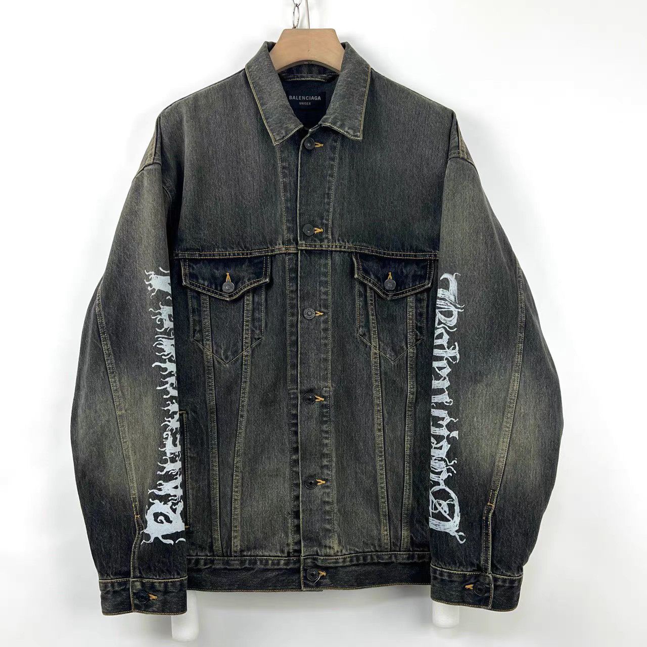 Balenciaga Balenciaga Year of the Dragon Sanskrit Denim Jacket K12 Size US XS / EU 42 / 0 - 1 Thumbnail