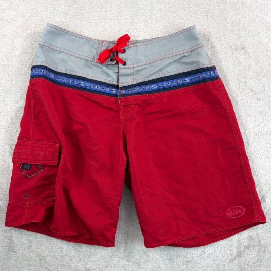 Quiksilver VINTAGE Quiksilver Board Shorts Men 33 Red Grey Multi SpellOut Logo Surf Pocket 33 Size US 33 - 2 Thumbnail