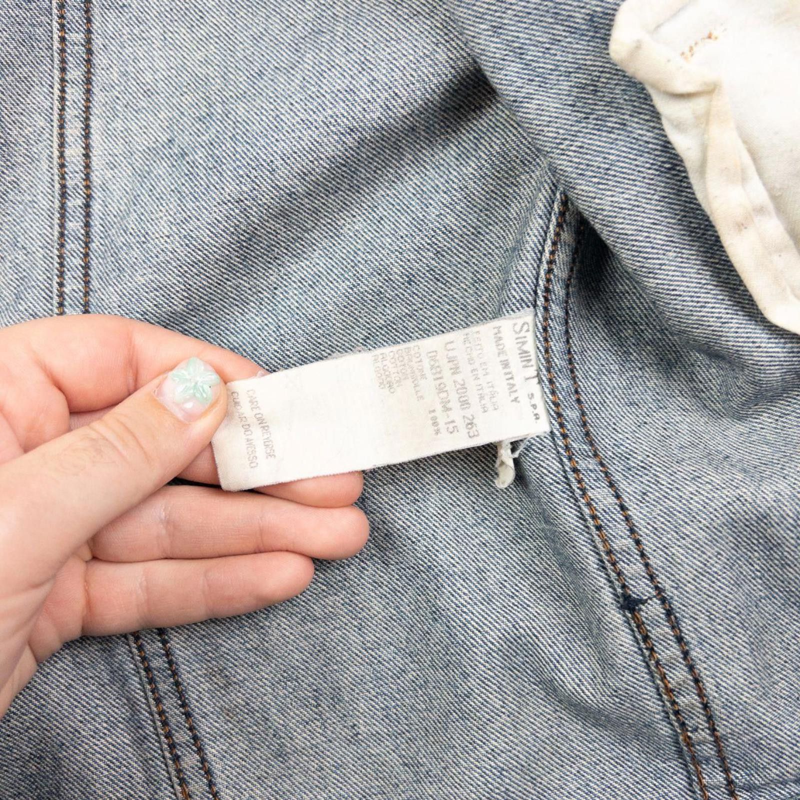 Armani Vintage Armani Jeans Button Up Denim Jacket Size Size US S / EU 44-46 / 1 - 8 Thumbnail