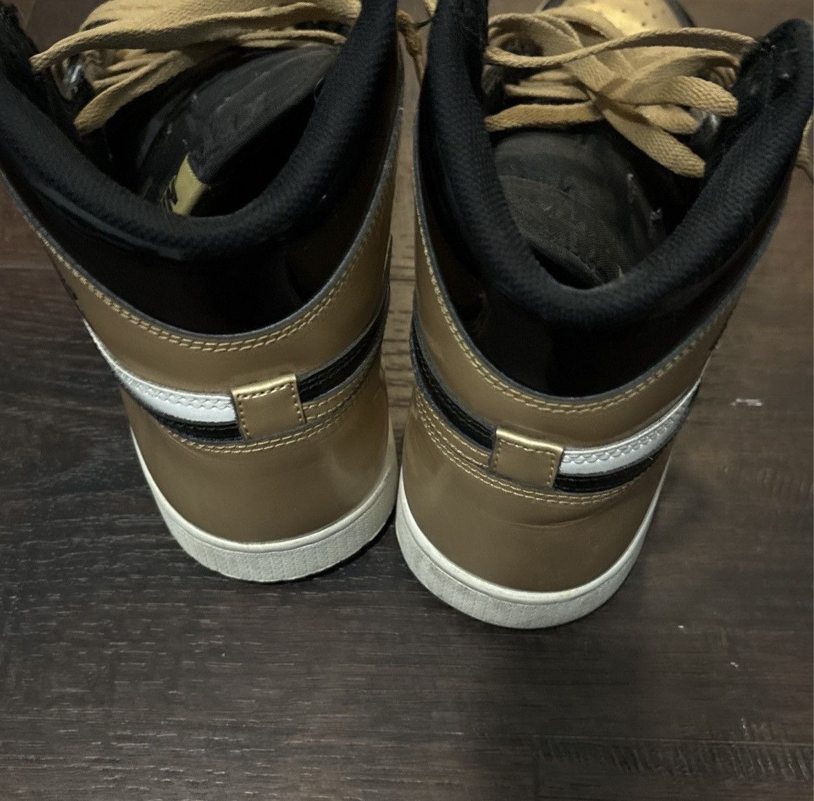 Jordan Brand Jordan 1 gold toe Size US 11 / EU 44 - 4 Thumbnail