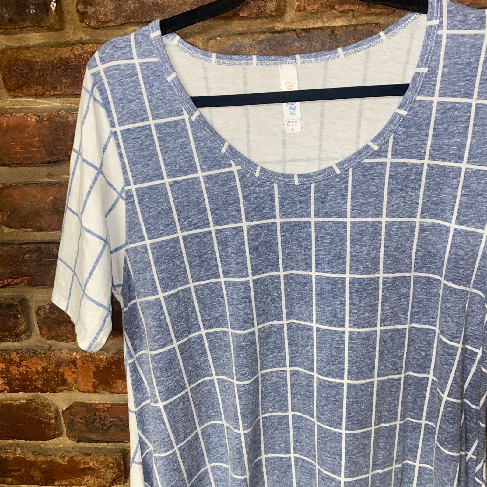 Other LulaRoe White Blue Windowpane Plaid Short Sleeve Top Large Size L / US 10 / IT 46 - 3 Thumbnail