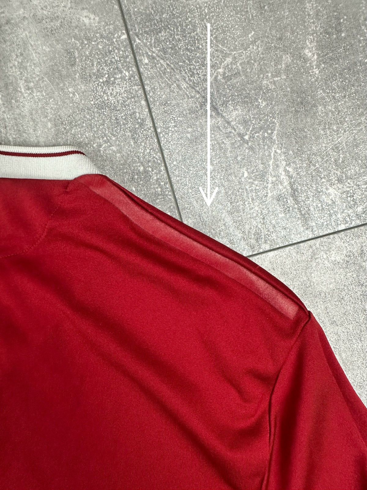 New Balance New Balance Liverpool FC 2017/18 Home Soccer Football Jersey Size US M / EU 48-50 / 2 - 16 Thumbnail
