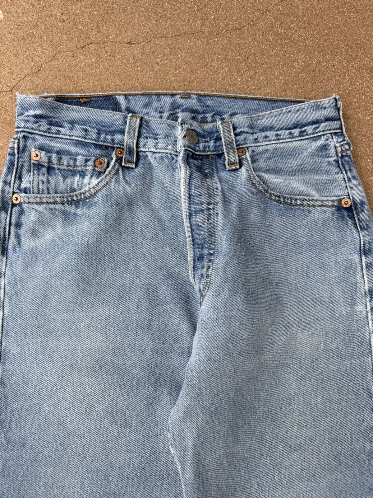 Levi's Vintage Levi’s 501xx Buttonfly Straight Faded Jeans 27x32 Size US 27 - 4 Thumbnail