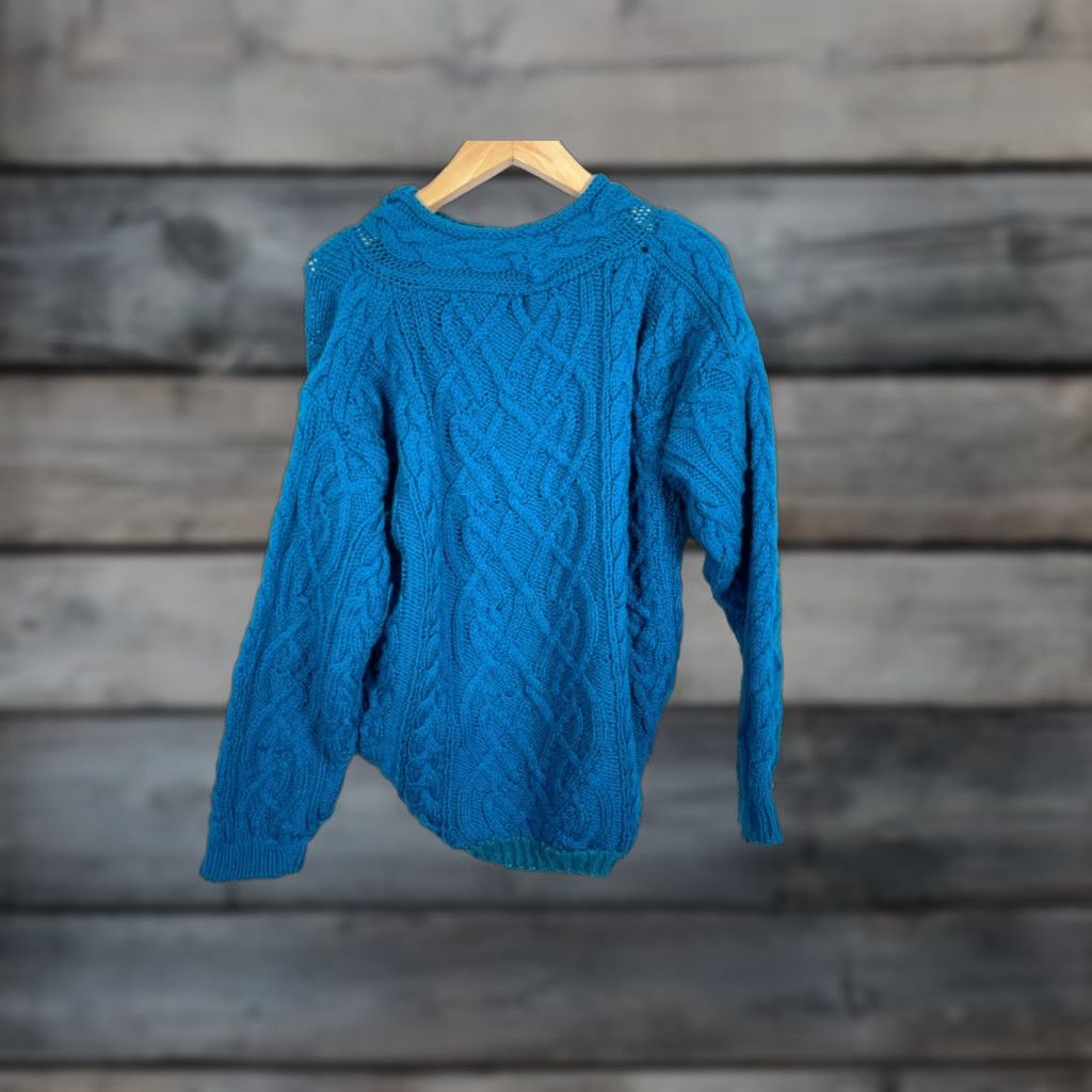Vintage Handknit Wool Cable Knit Sweater Women's 2XL Blue Heavyweight Crewneck Size XXL / US 16-18 / IT 52-54 - 1 Thumbnail