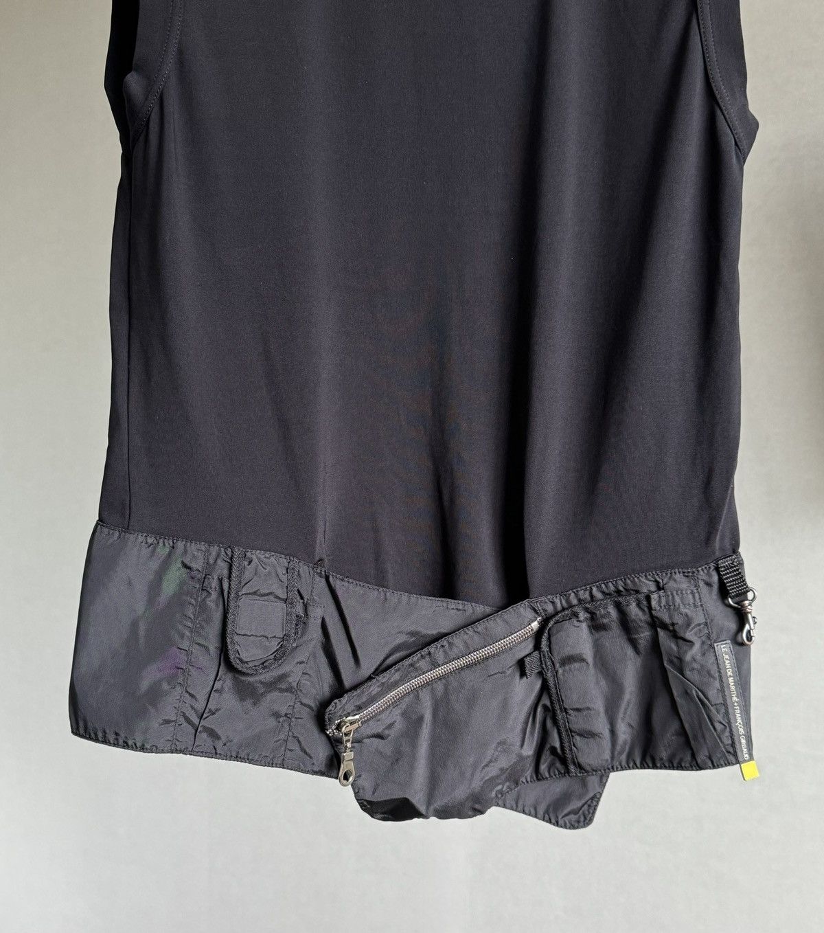 Marithe + Francois Girbaud black MARITHE FRANCOIS GIRBAUD top with bag & zipper Size M / US 6-8 / IT 42-44 - 2 Thumbnail