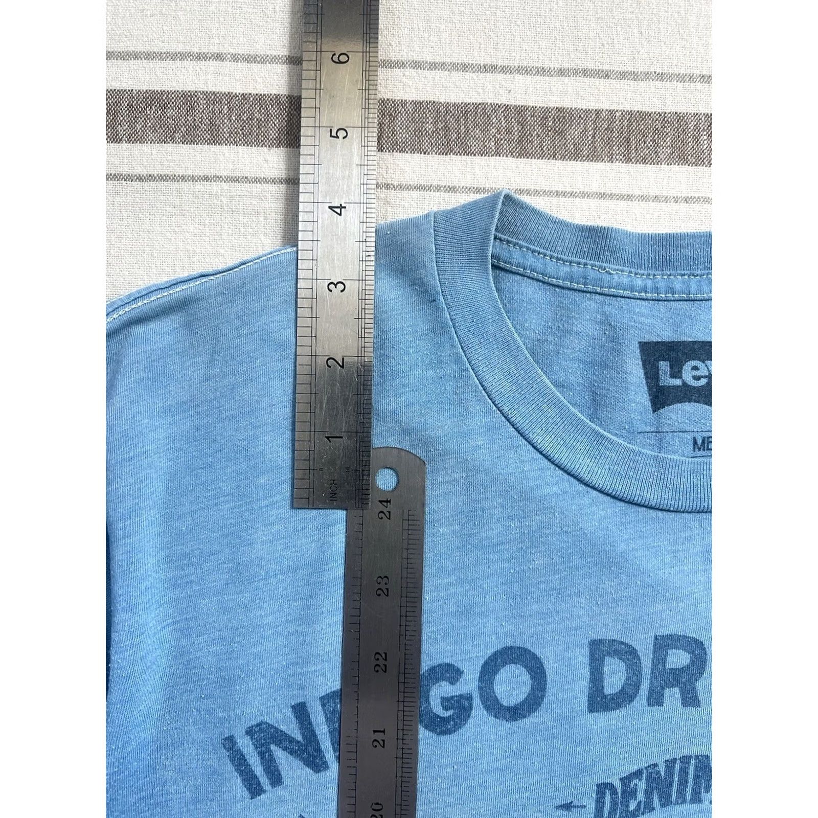 Levi's VINTAGE Levi's T-Shirt M Indigo 90s Graphic Print Logo Crew Neck Men Black? Size US M / EU 48-50 / 2 - 6 Thumbnail