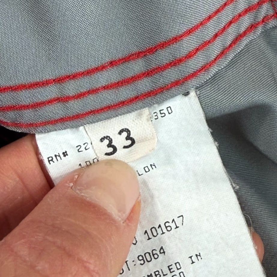 Quiksilver VINTAGE Quiksilver Board Shorts Men 33 Red Grey Multi SpellOut Logo Surf Pocket 33 Size US 33 - 7 Thumbnail