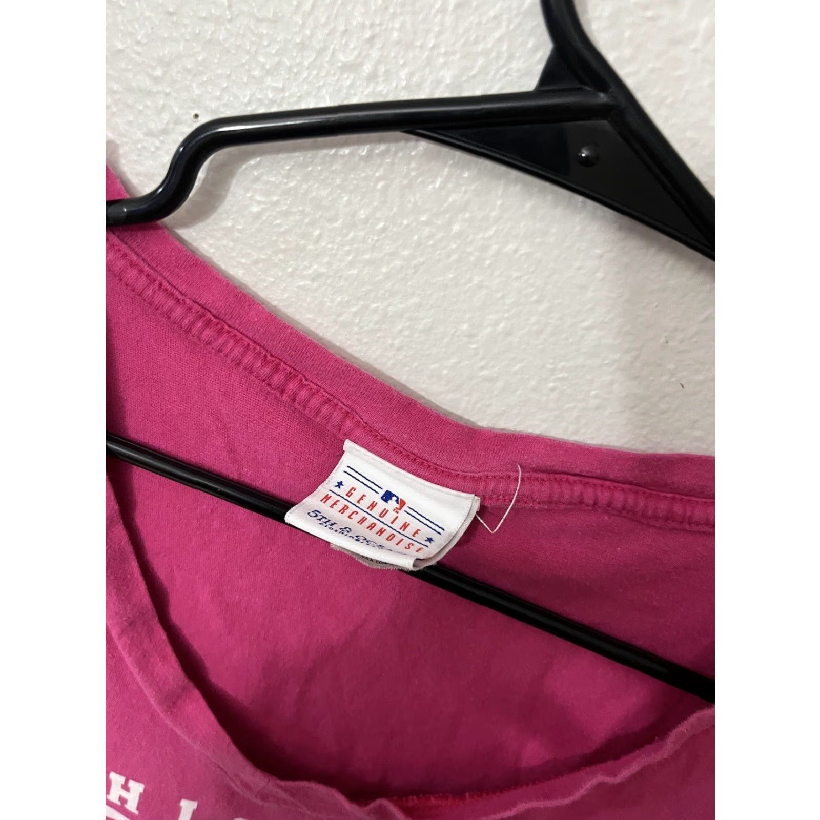 Vintage Genuine Merchandise 5th Ocean Chicago Bear Pink Tank SZ Small V Neck Size S / US 4 / IT 40 - 2 Thumbnail