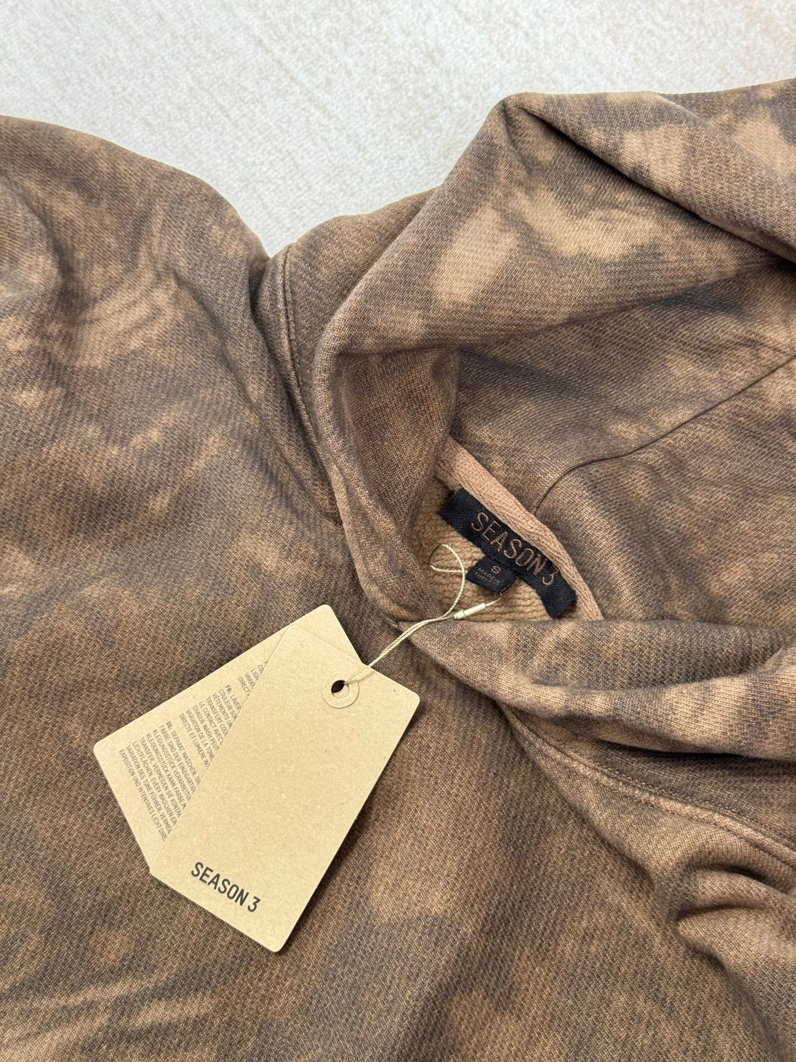 Yeezy New with Tag* YEEZY Season 3 Camo Hoodie in Camo Print 2016 Size US S / EU 44-46 / 1 - 3 Thumbnail