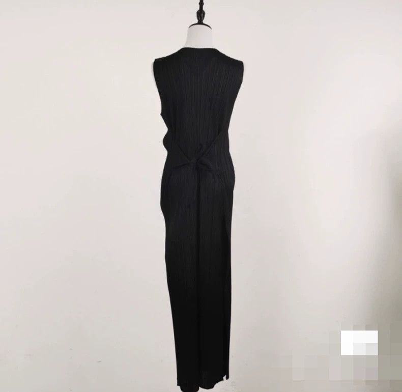 Issey Miyake Issey Miyake size:4 Sleeveless black pleated dress Size L / US 10 / IT 46 - 6 Thumbnail