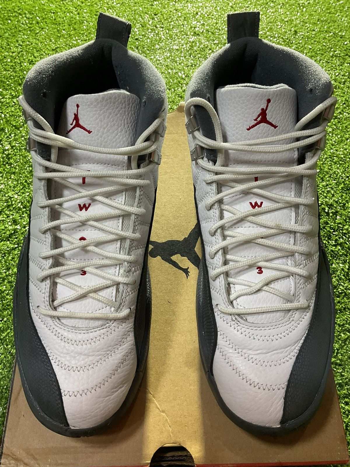 Jordan Brand Jordan 12 Retro 2019 White Dark Grey Size US 10 / EU 43 - 8 Thumbnail