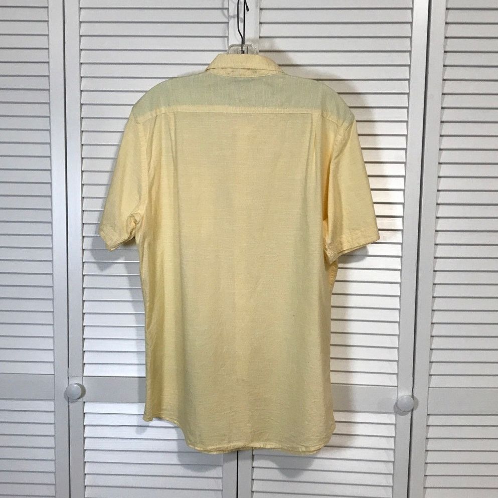 Izod IZOD Saltwater Yellow Cotton Relaxed Classic Shirt Men L Size US L / EU 52-54 / 3 - 2 Thumbnail