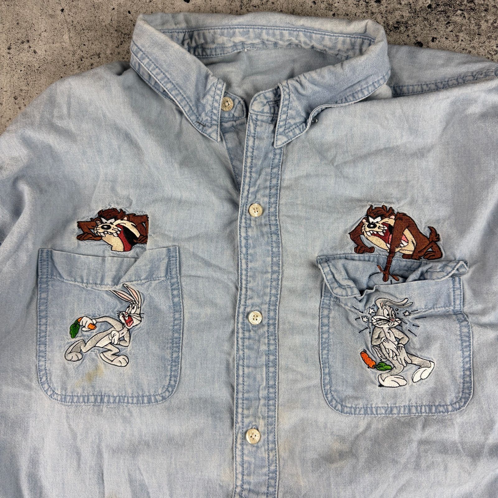 Acme Clothing Vintage Looney Tunes Denim Shirt Bugs & Taz size XL Size US XL / EU 56 / 4 - 2 Thumbnail