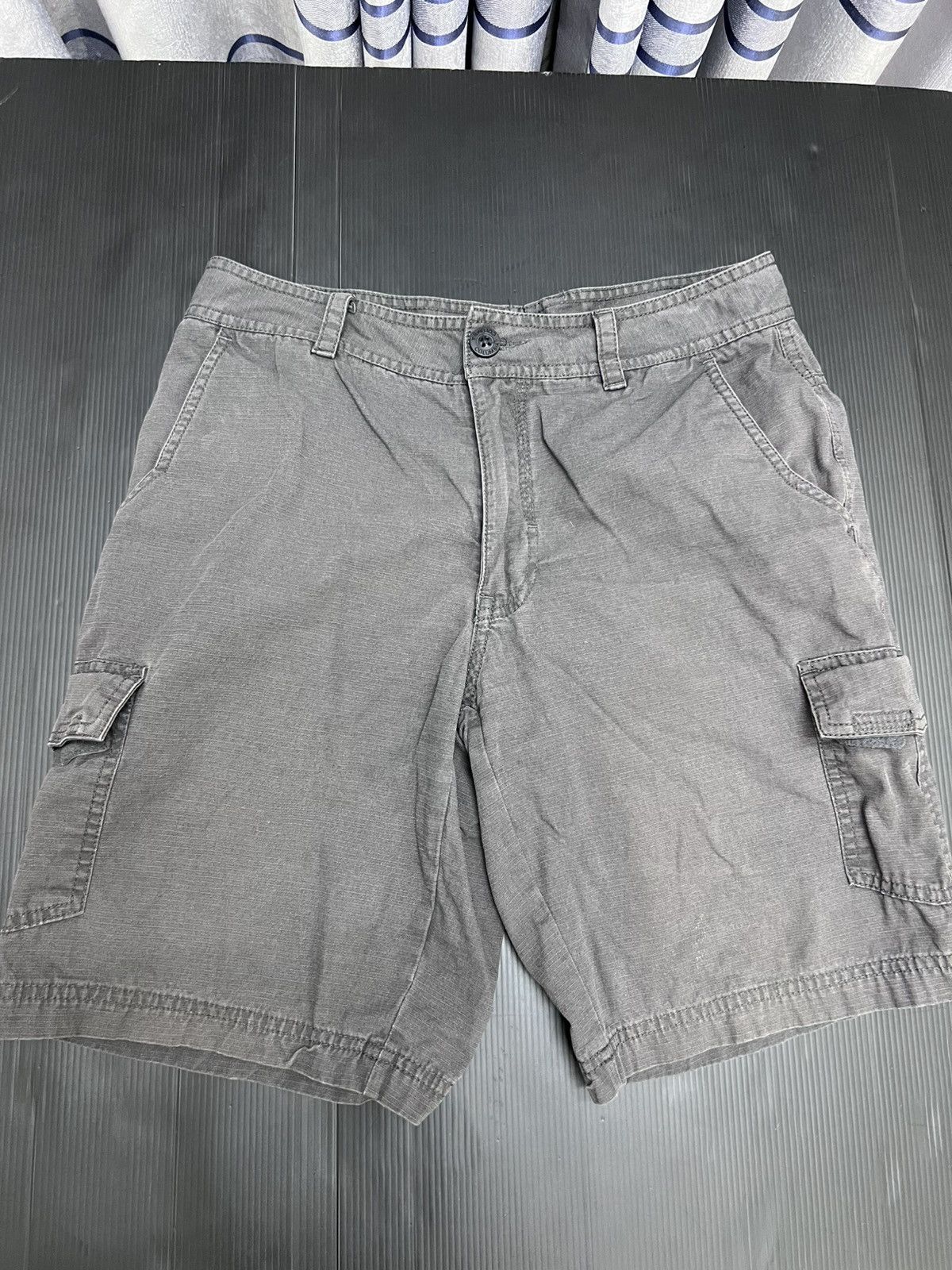 Columbia Vintage Columbia Cargo Short Pant Size US 28 / EU 44 - 2 Thumbnail