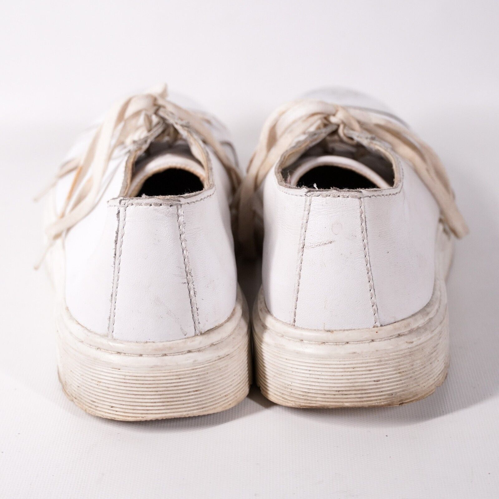 Dr. Martens Dr. Martens Platform Low Top Sneakers Women 9 Casual Shoes Size US 9 / IT 39 - 3 Thumbnail