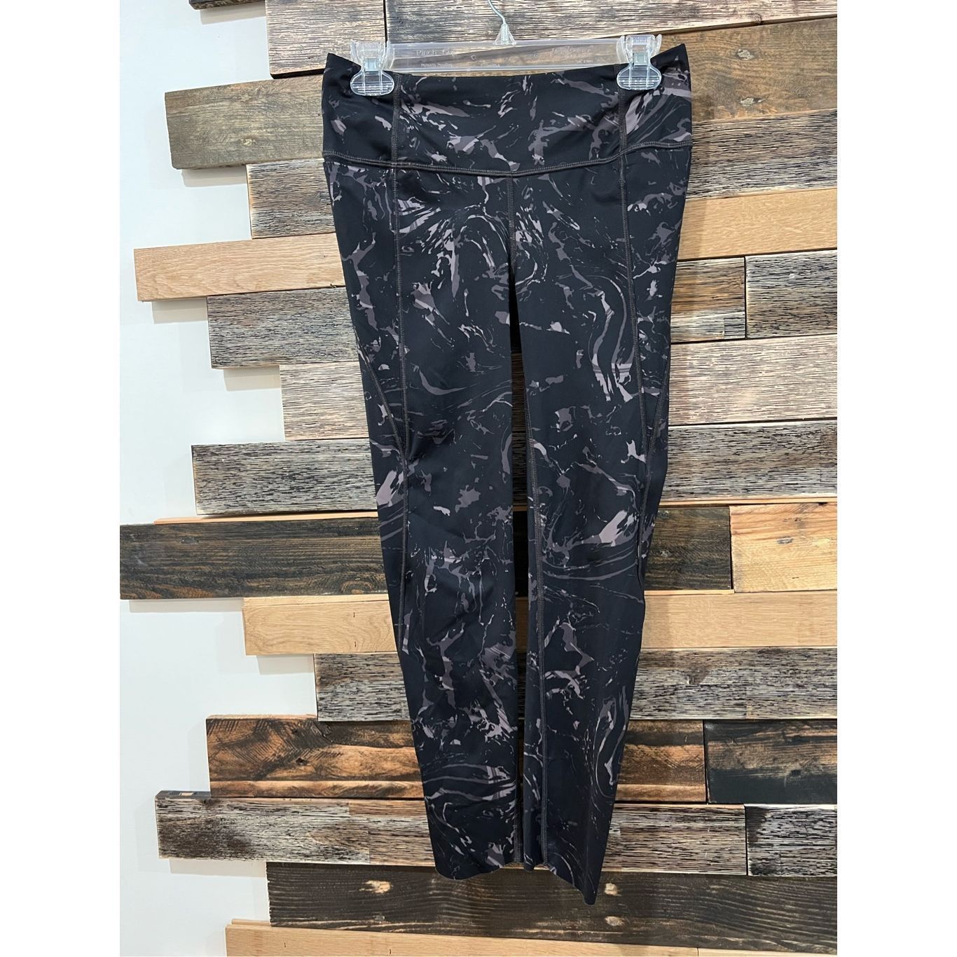 Athleta Athleta Velocity Stash Pocket Black Marbled 7/8 Legging sz X Size 25" / US 0 / IT 36 - 2 Thumbnail