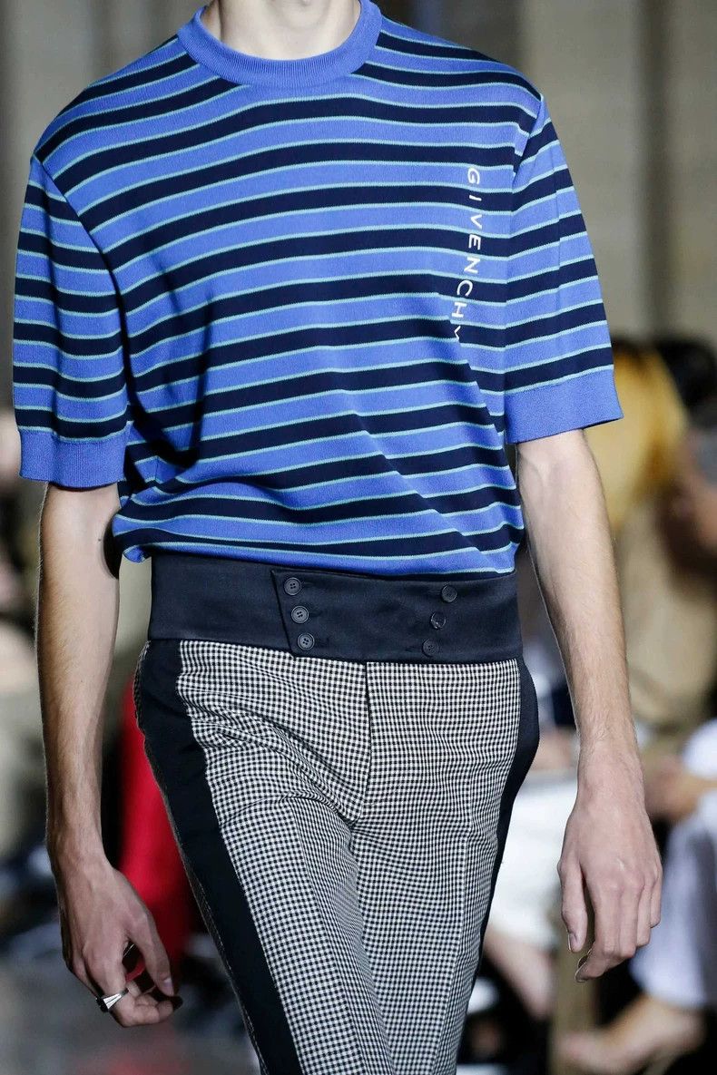 Givenchy Givenchy Showcase Knitted Short-Sleeved Sweater Size US M / EU 48-50 / 2 - 3 Thumbnail