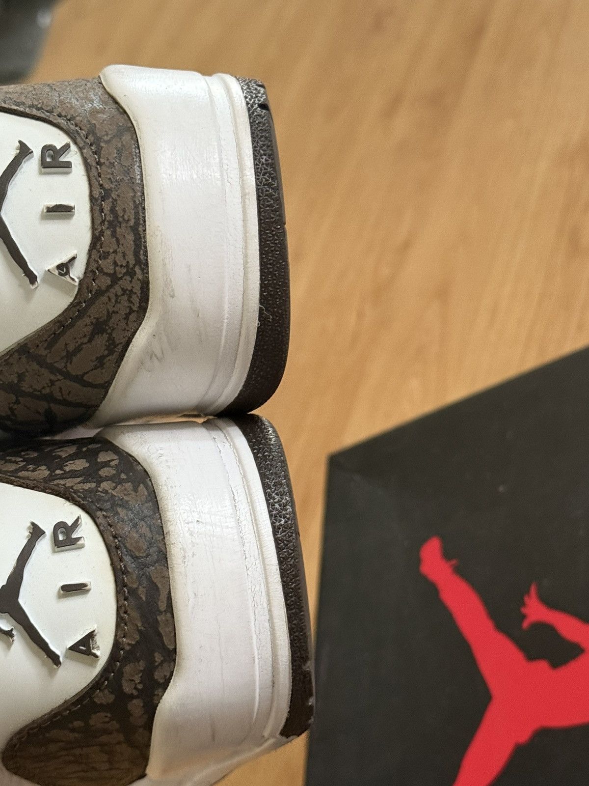 Jordan Brand 2018 jordan retro 3 mocha Size US 8 / EU 41 - 3 Thumbnail